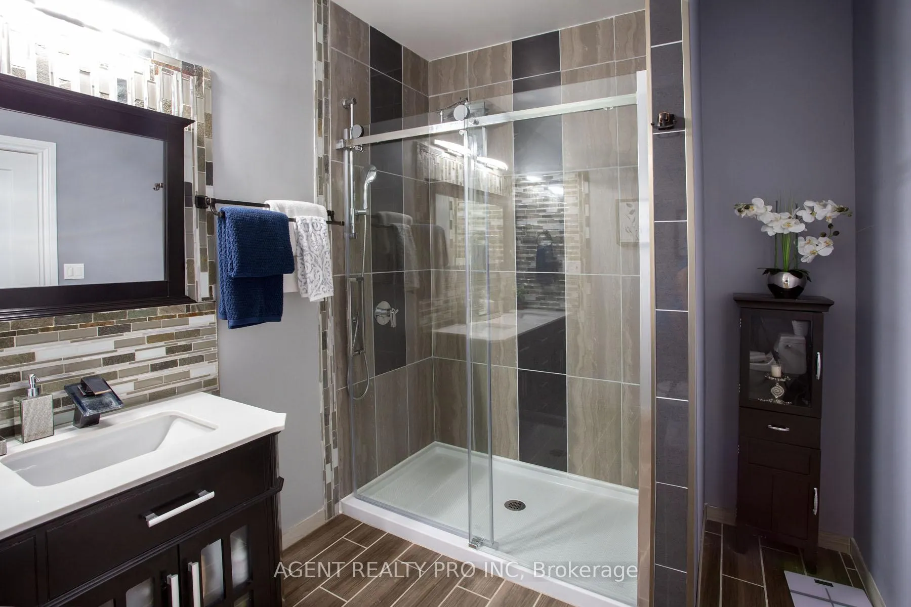 Photo 43 of 6571 Carroll Drive, Southwest Middlesex, Rural Southwest Middlesex — HOMEH