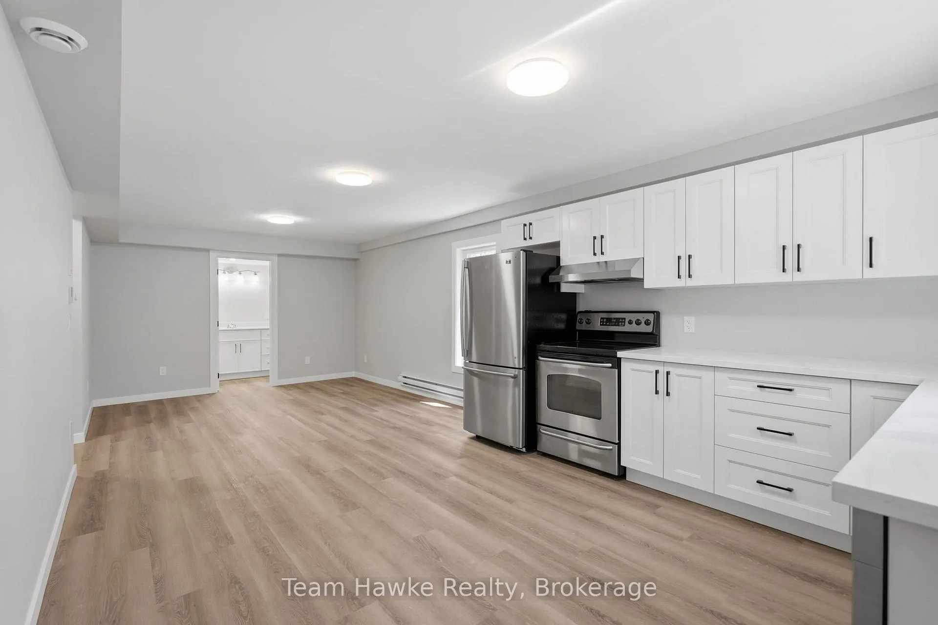 Photo 6 of 64 Matchedash Street S, Orillia — HOMEH