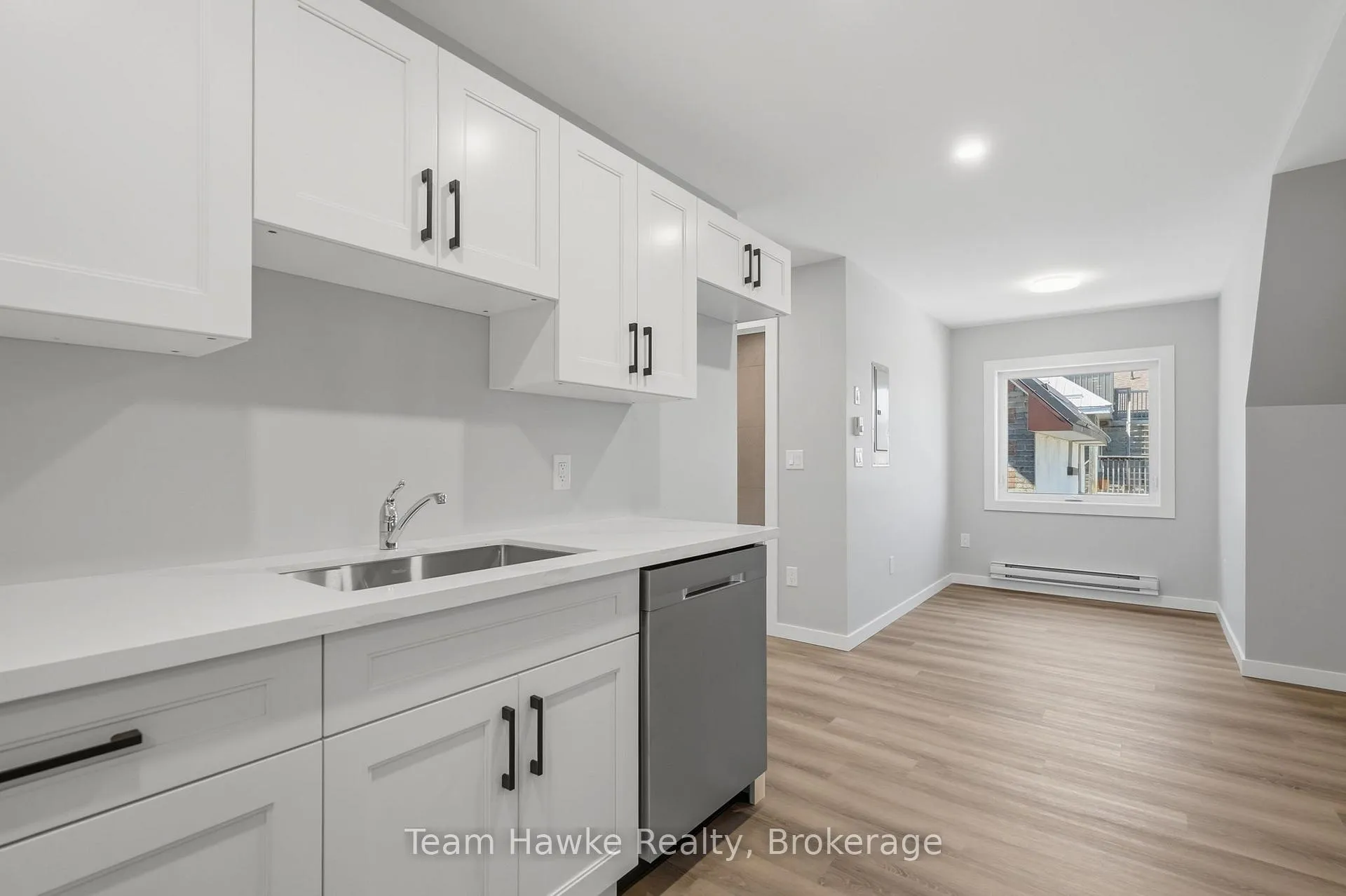 Photo 31 of 64 Matchedash Street S, Orillia — HOMEH