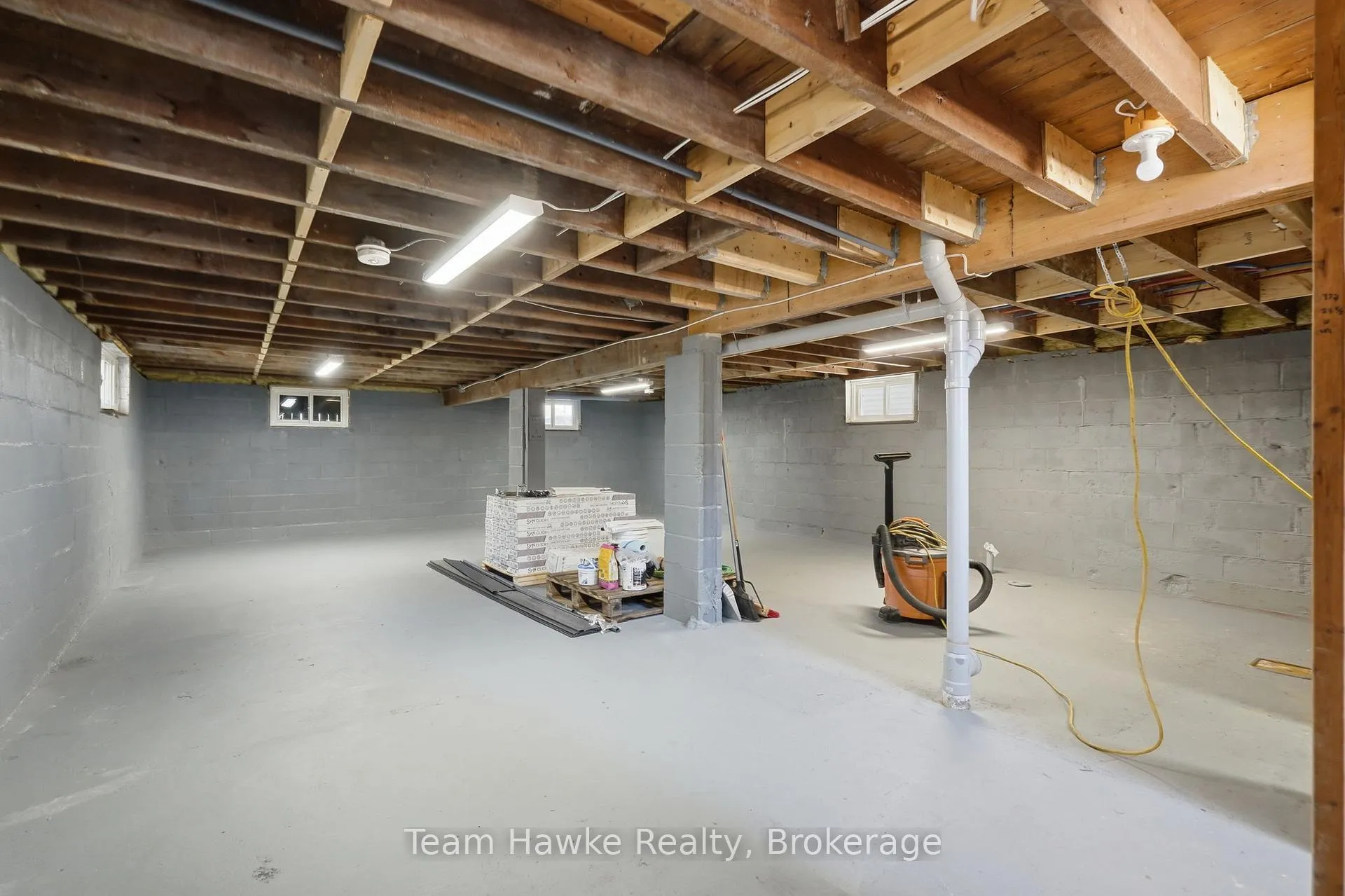 Photo 41 of 64 Matchedash Street S, Orillia — HOMEH