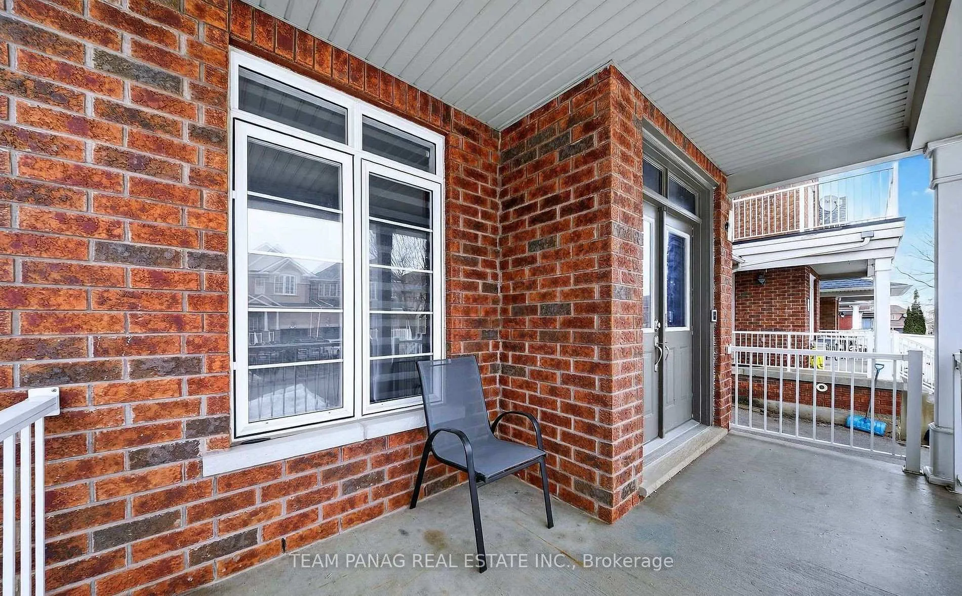 Photo 3 of 24 Overture Lane, Brampton, Bramalea North Industrial — HOMEH