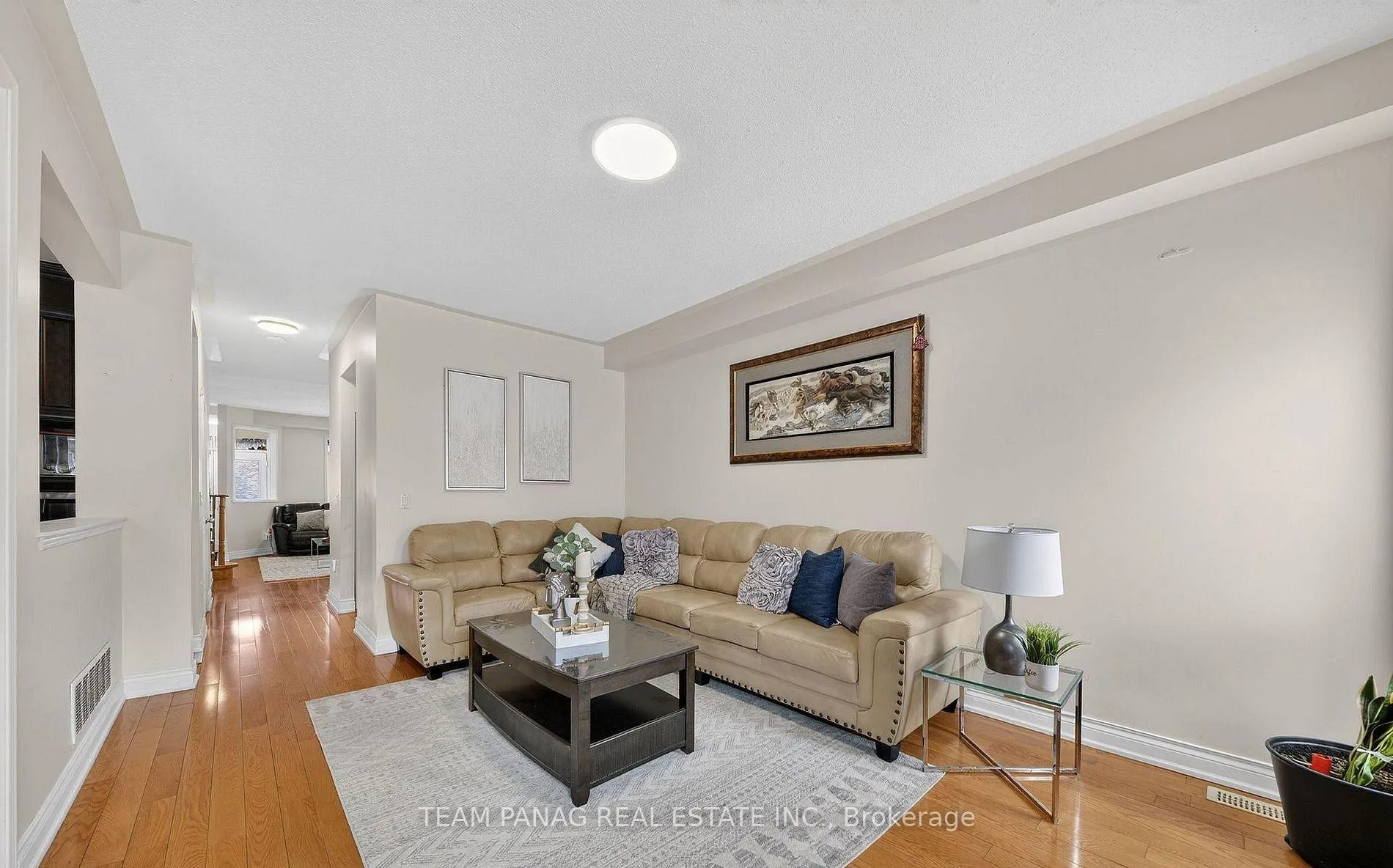 Photo 9 of 24 Overture Lane, Brampton, Bramalea North Industrial — HOMEH