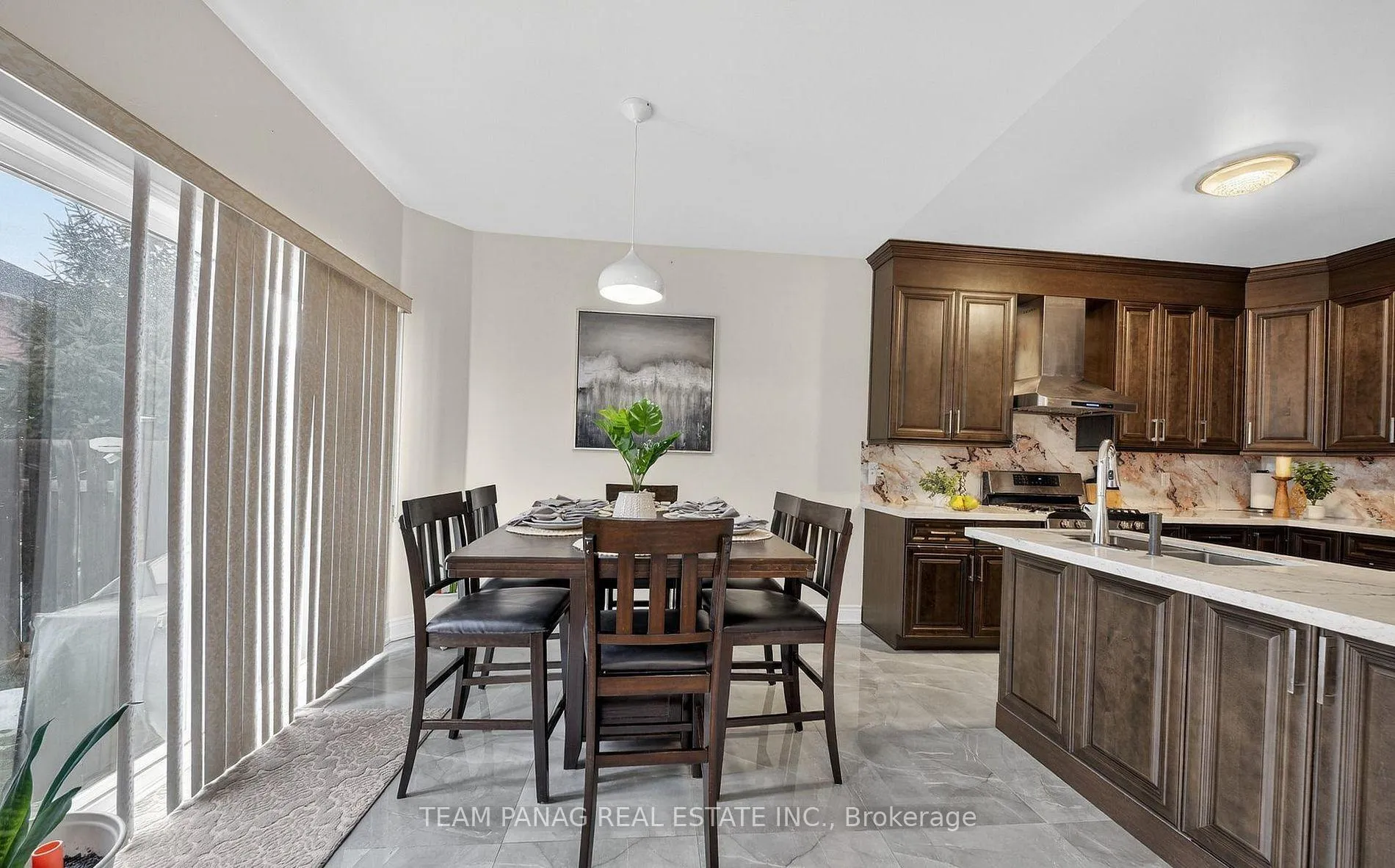 Photo 12 of 24 Overture Lane, Brampton, Bramalea North Industrial — HOMEH