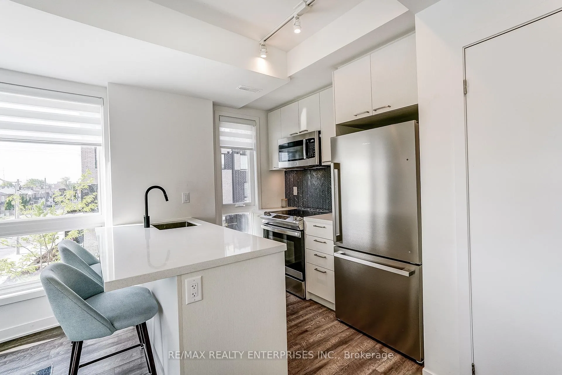 Photo 10 of Unit 16, 40 Ed Clark Gardens, Toronto, Weston-Pellam Park — HOMEH
