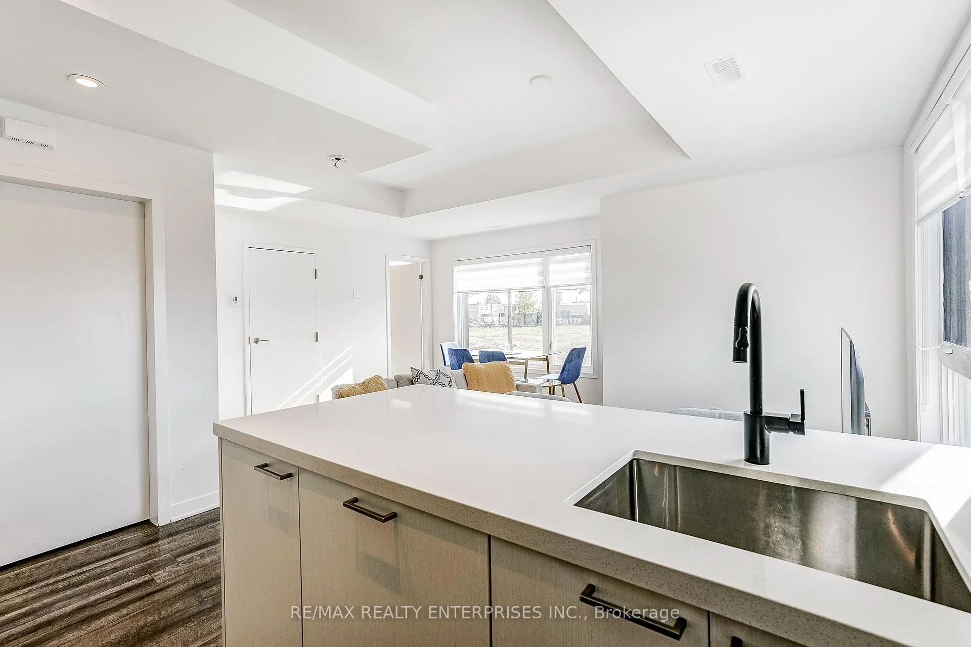 Photo 13 of Unit 16, 40 Ed Clark Gardens, Toronto, Weston-Pellam Park — HOMEH