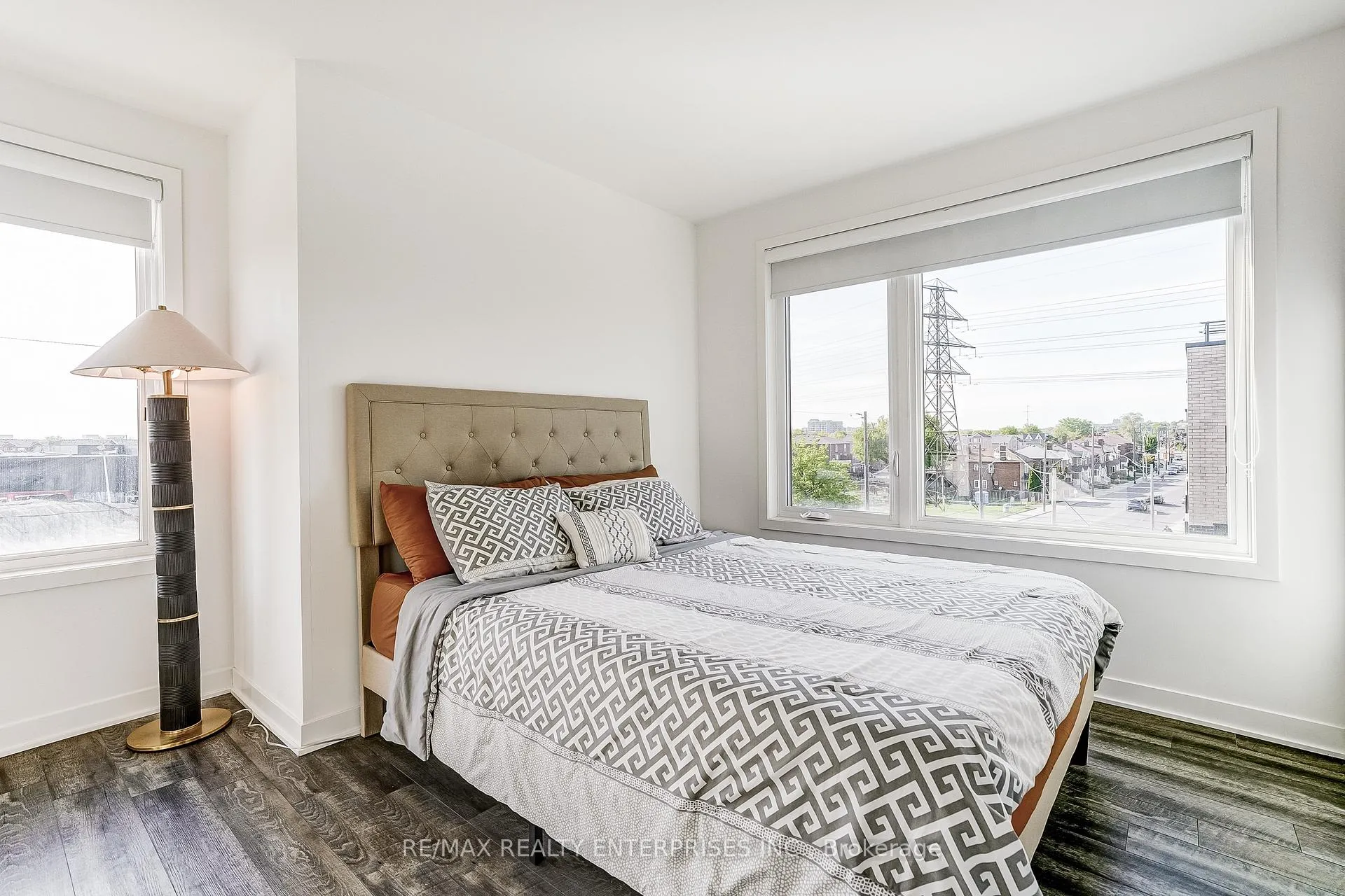 Photo 16 of Unit 16, 40 Ed Clark Gardens, Toronto, Weston-Pellam Park — HOMEH