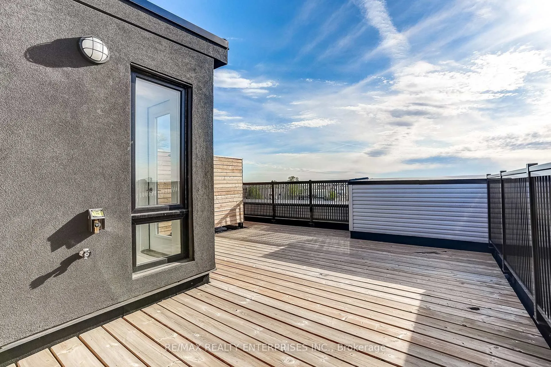 Photo 25 of Unit 16, 40 Ed Clark Gardens, Toronto, Weston-Pellam Park — HOMEH