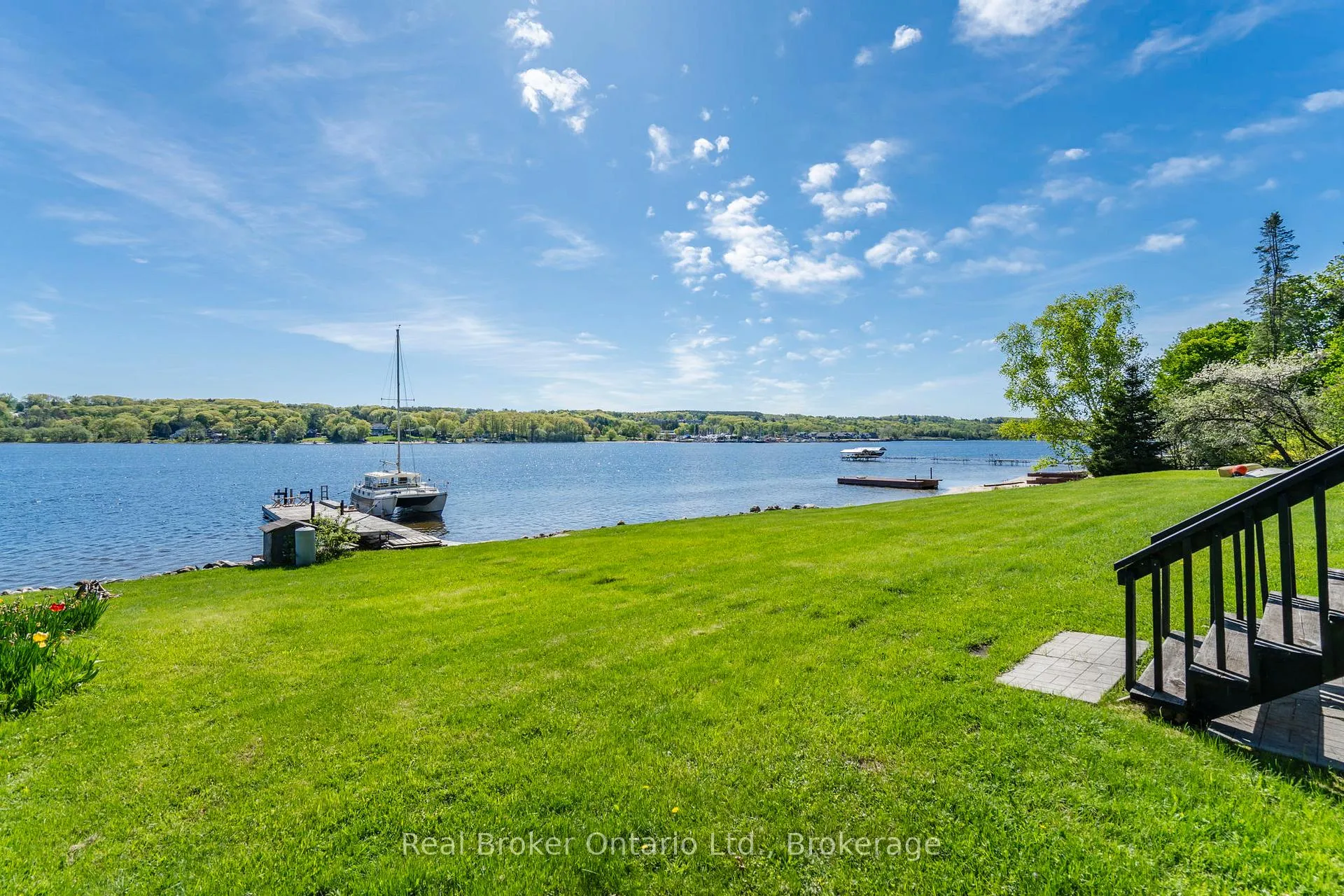 Photo 3 of 437 Champlain Road, Penetanguishene — HOMEH