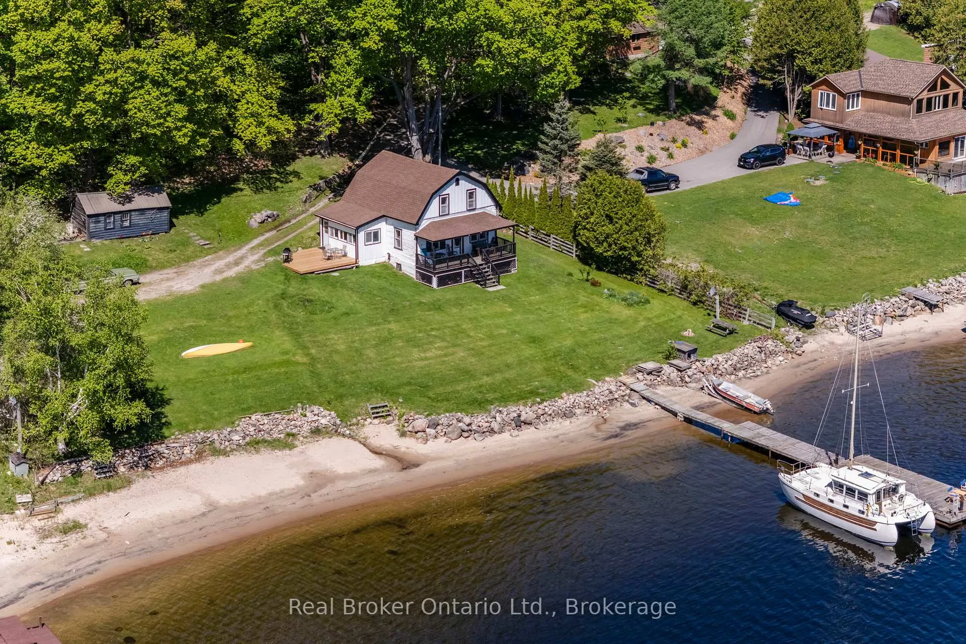 Photo 4 of 437 Champlain Road, Penetanguishene — HOMEH
