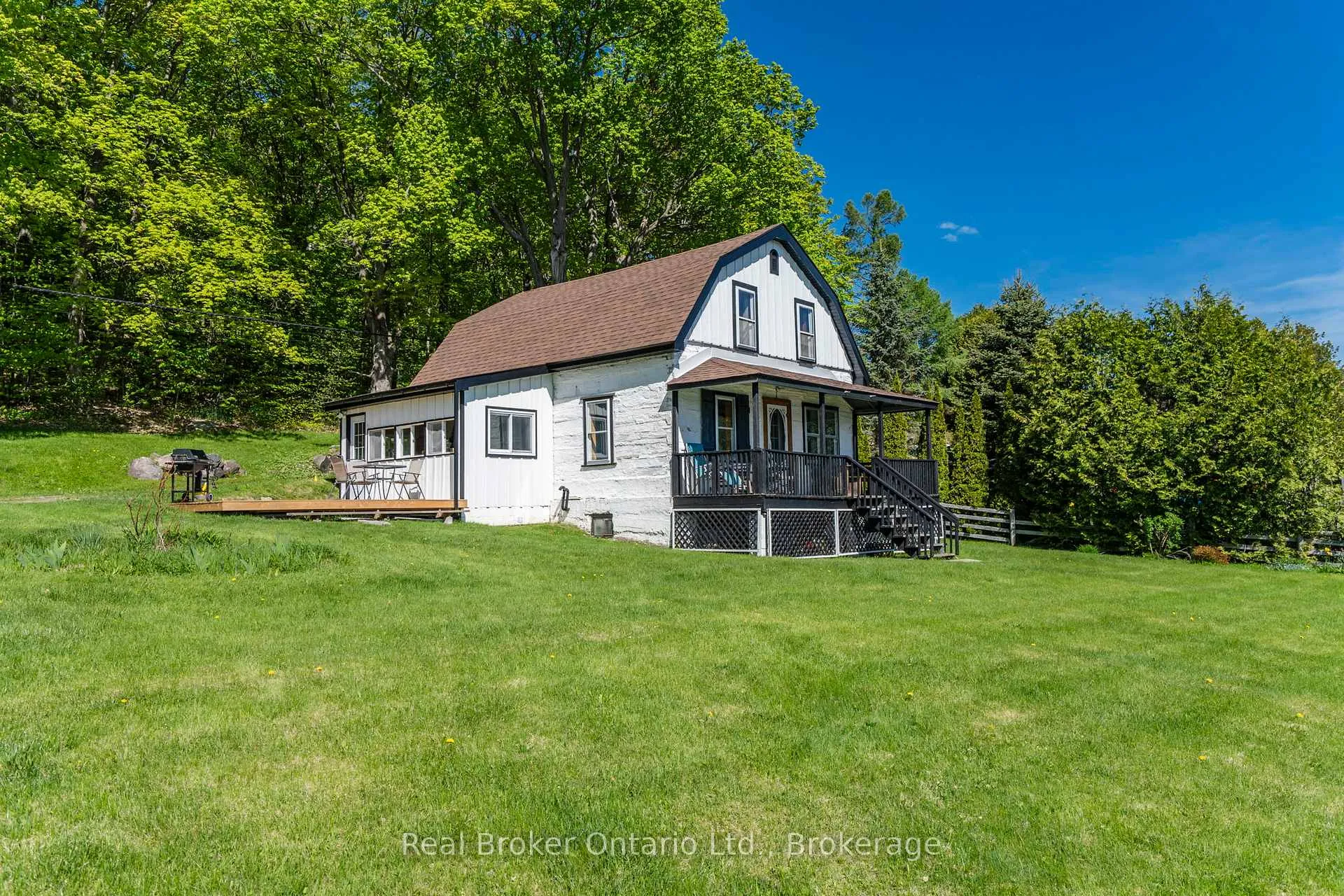 Photo 5 of 437 Champlain Road, Penetanguishene — HOMEH