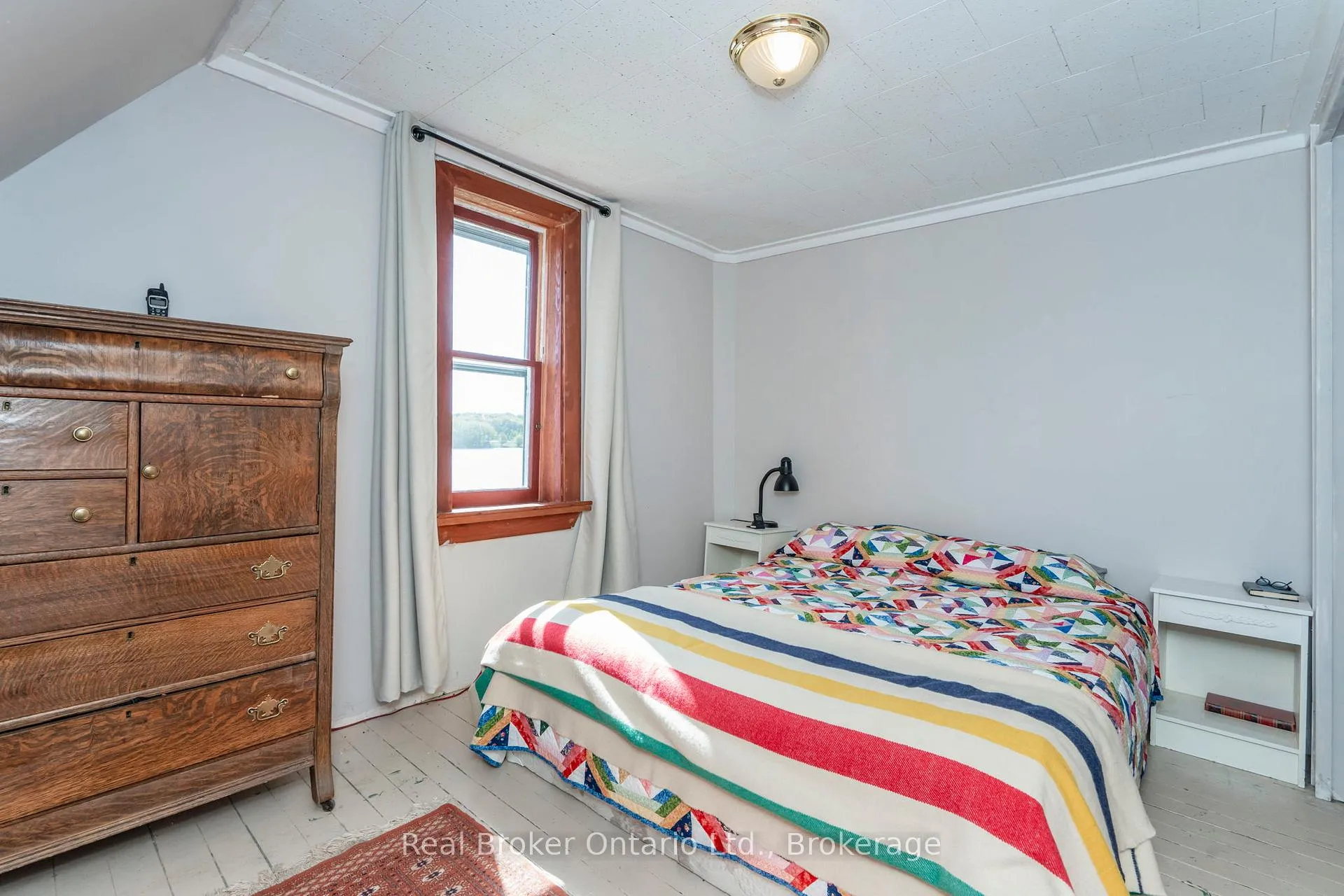 Photo 21 of 437 Champlain Road, Penetanguishene — HOMEH