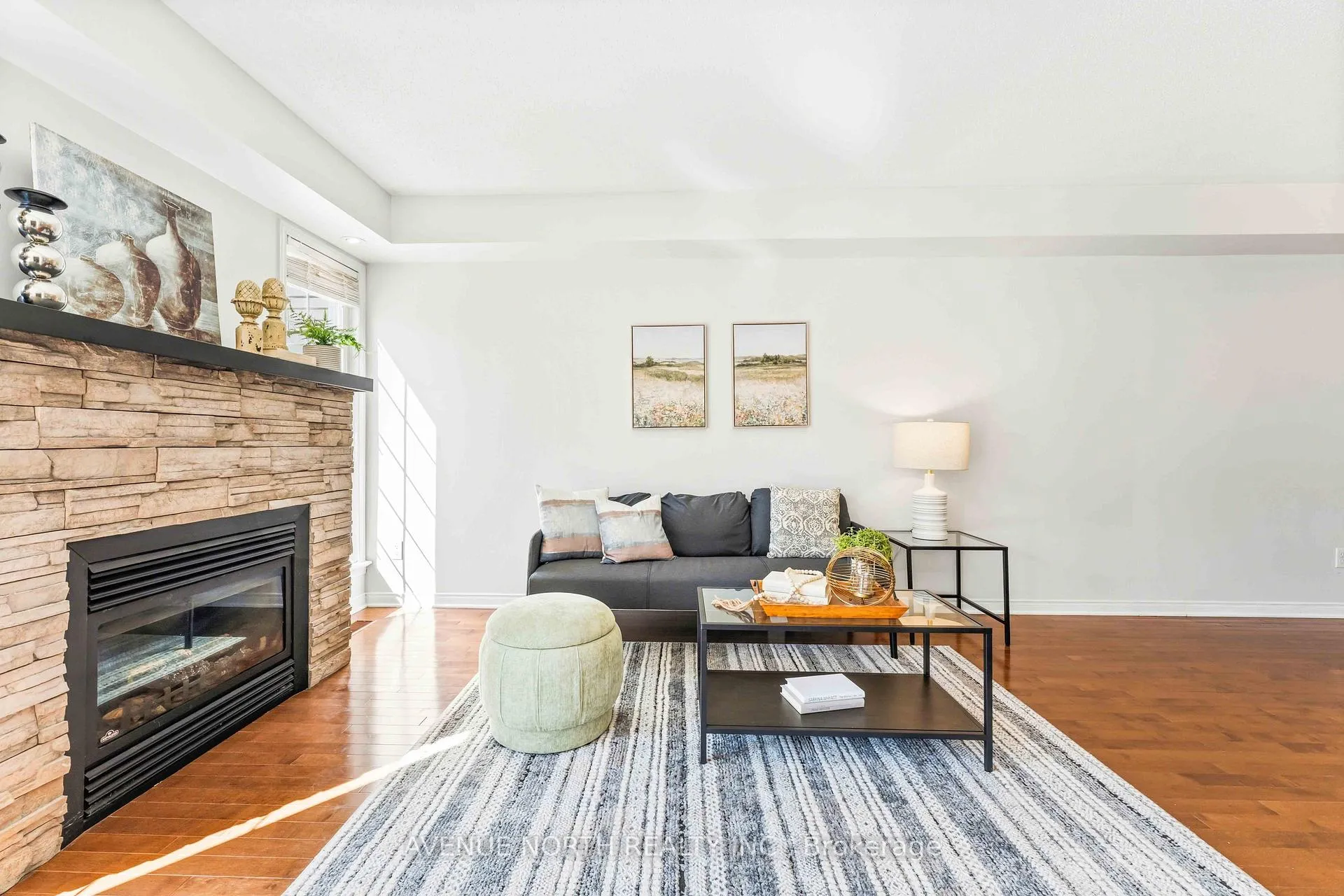 Photo 8 of 402 Ashbourne Crescent, Ottawa, Barrhaven - Stonebridge — HOMEH