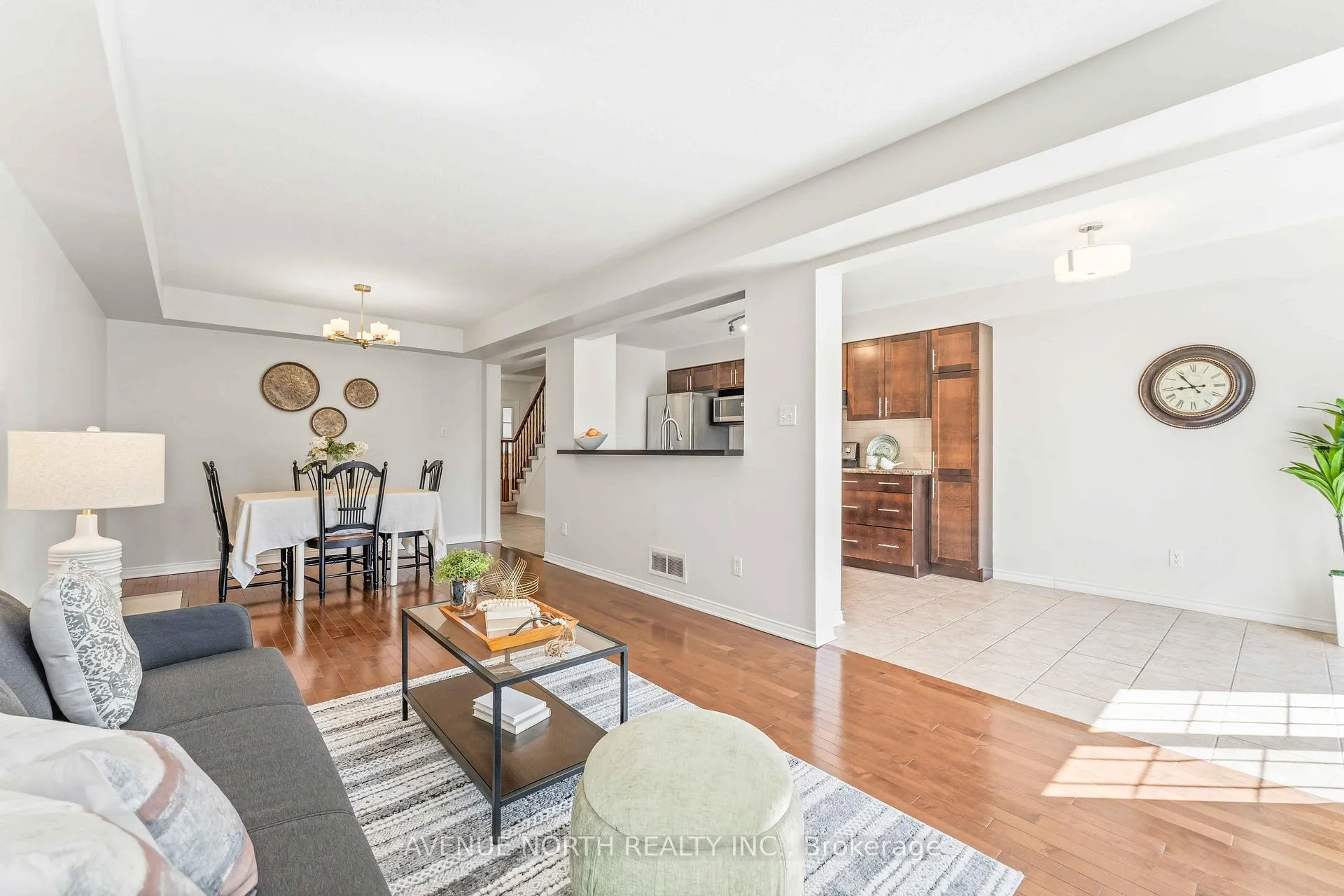 Photo 10 of 402 Ashbourne Crescent, Ottawa, Barrhaven - Stonebridge — HOMEH