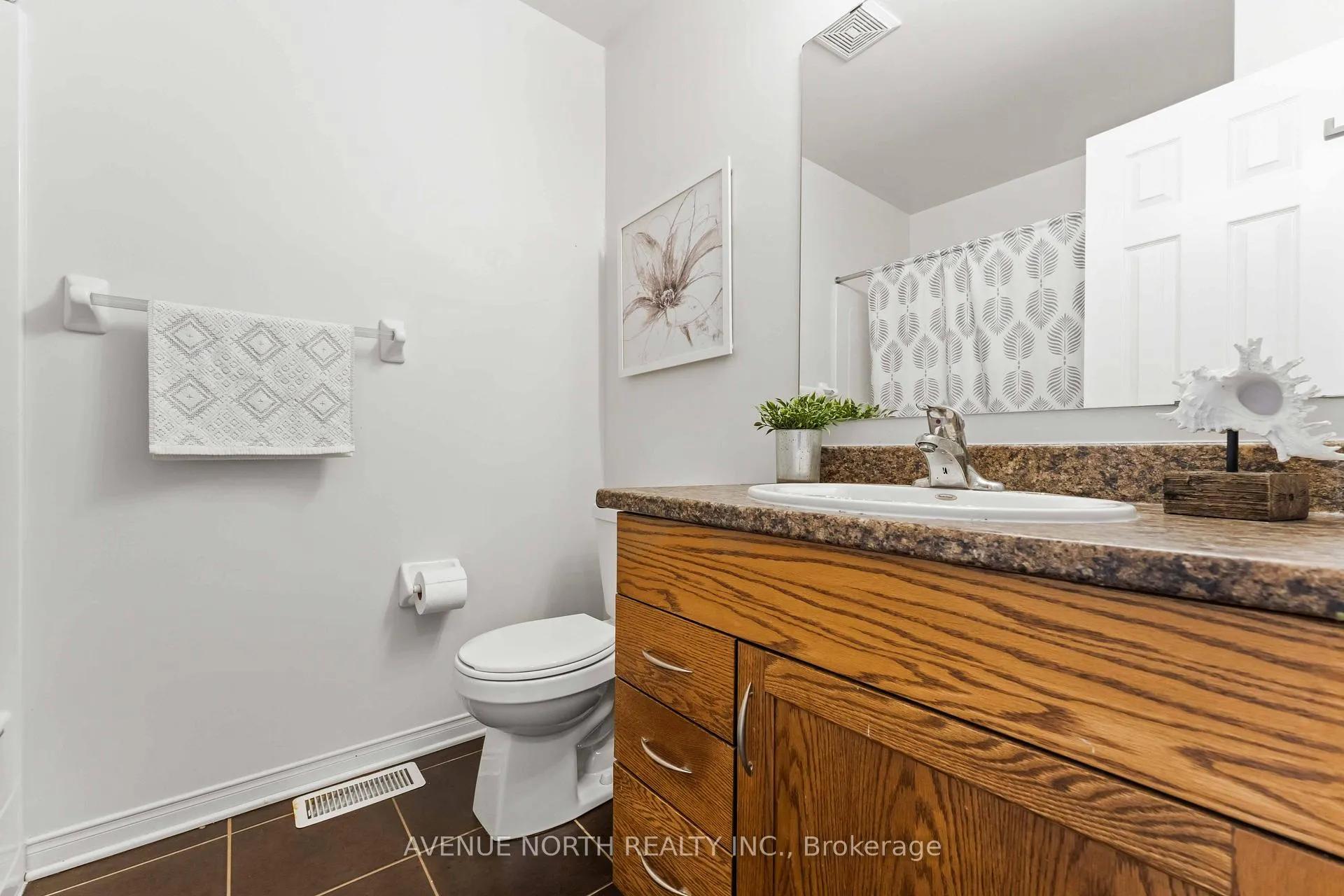 Photo 26 of 402 Ashbourne Crescent, Ottawa, Barrhaven - Stonebridge — HOMEH