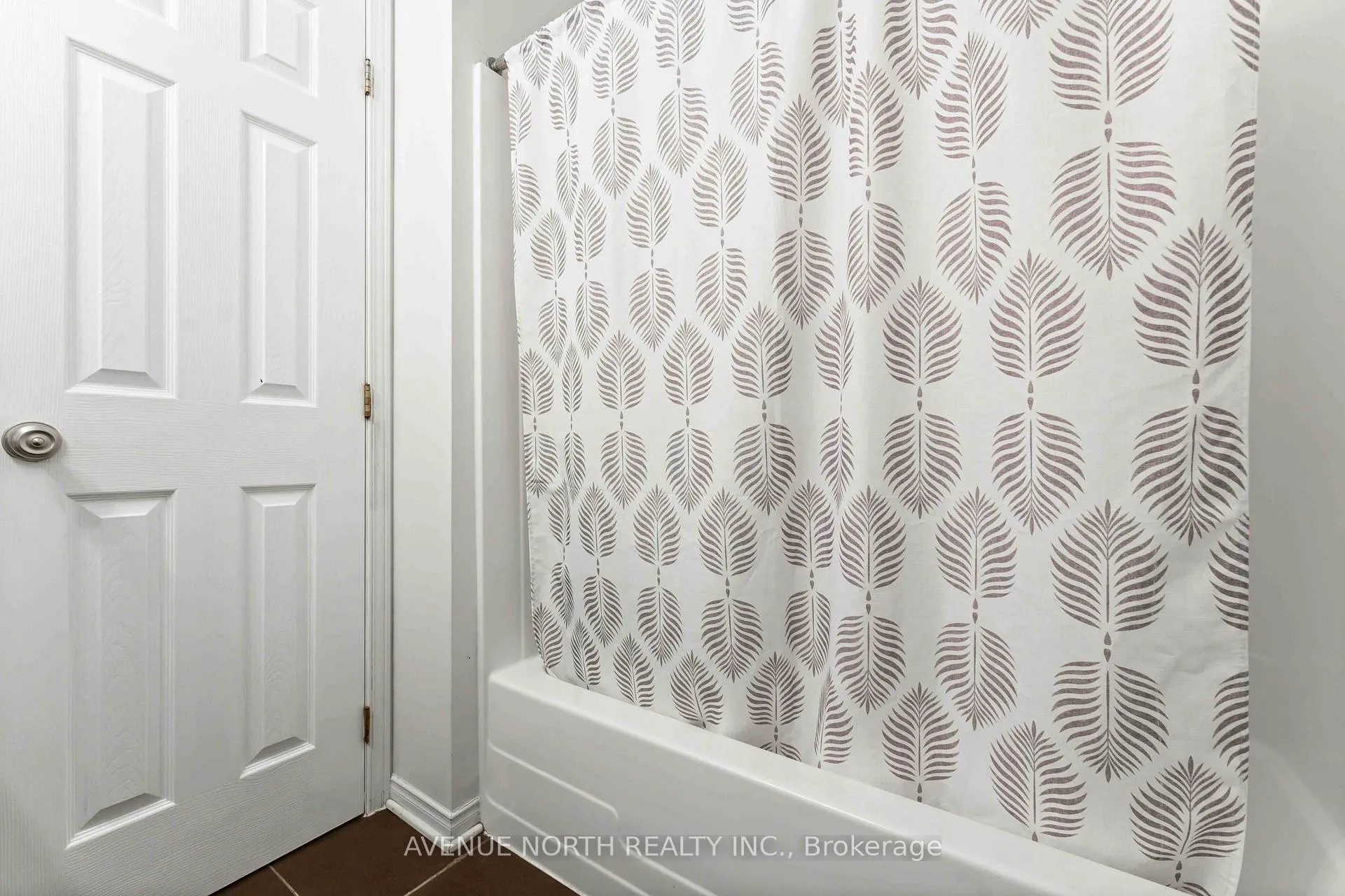 Photo 28 of 402 Ashbourne Crescent, Ottawa, Barrhaven - Stonebridge — HOMEH