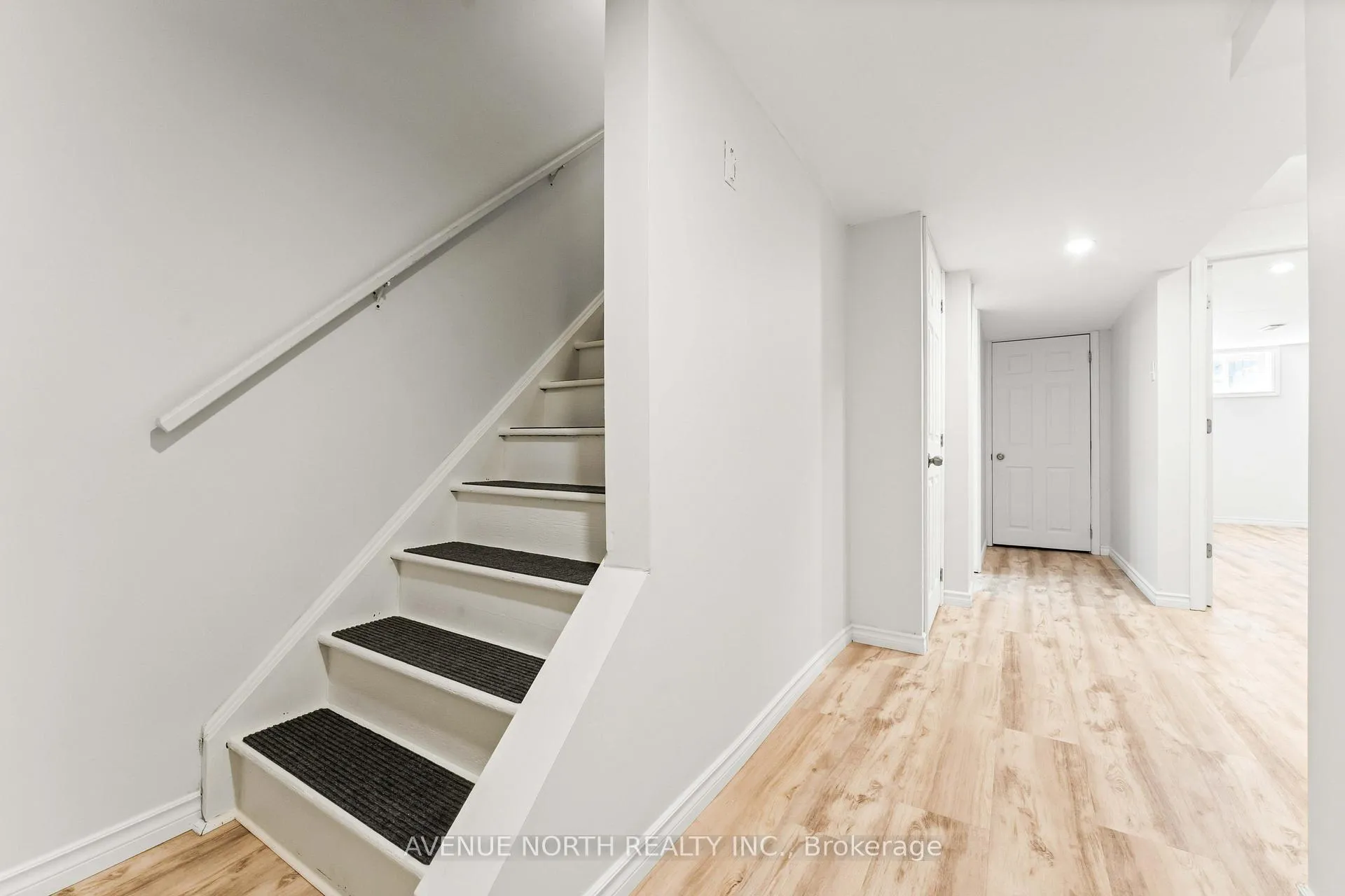 Photo 29 of 402 Ashbourne Crescent, Ottawa, Barrhaven - Stonebridge — HOMEH