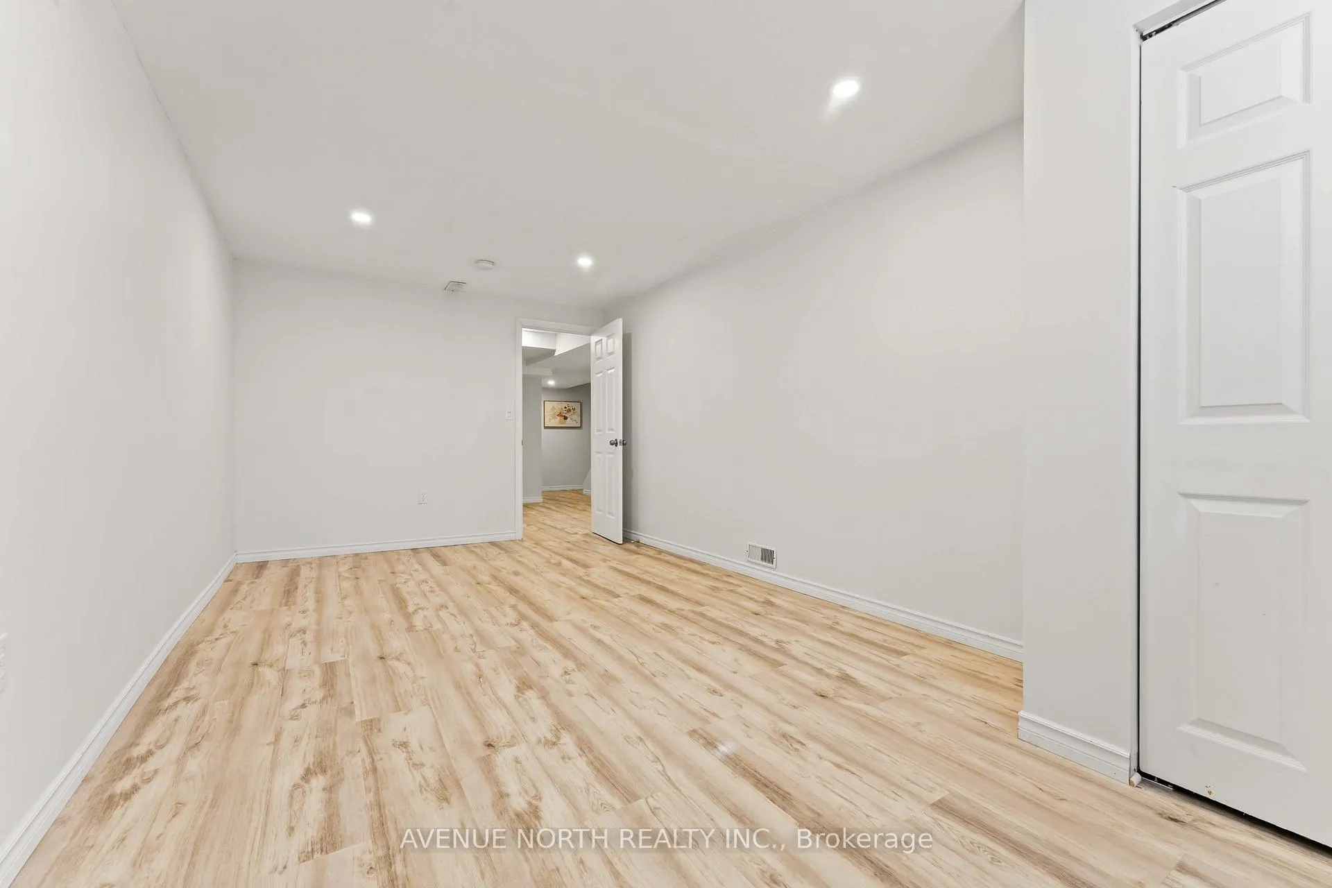 Photo 34 of 402 Ashbourne Crescent, Ottawa, Barrhaven - Stonebridge — HOMEH
