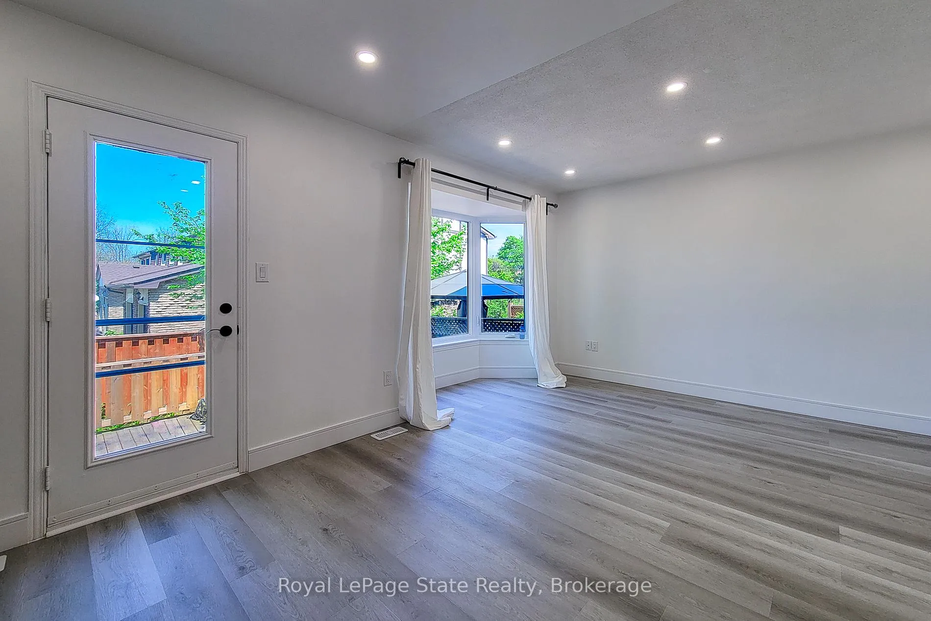 Photo 11 of Unit 2, 1232 Upper Gage Avenue, Hamilton, Randall — HOMEH