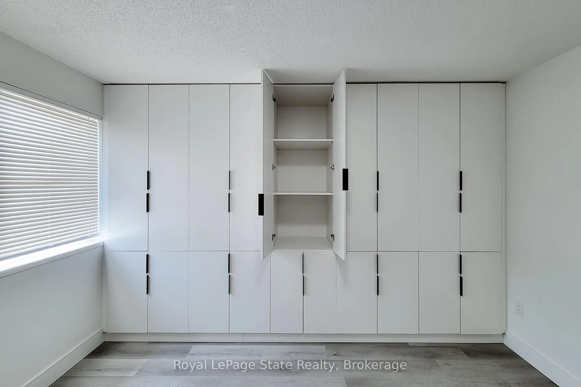 Photo 22 of Unit 2, 1232 Upper Gage Avenue, Hamilton, Randall — HOMEH