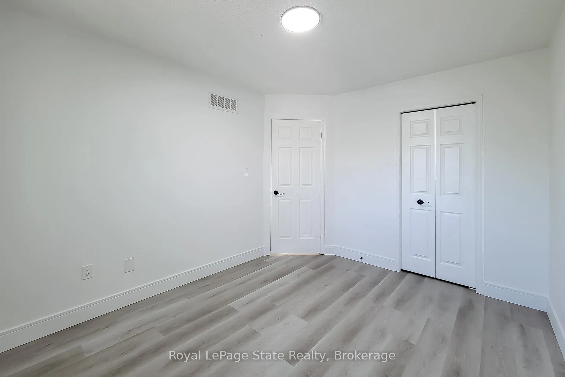 Photo 26 of Unit 2, 1232 Upper Gage Avenue, Hamilton, Randall — HOMEH