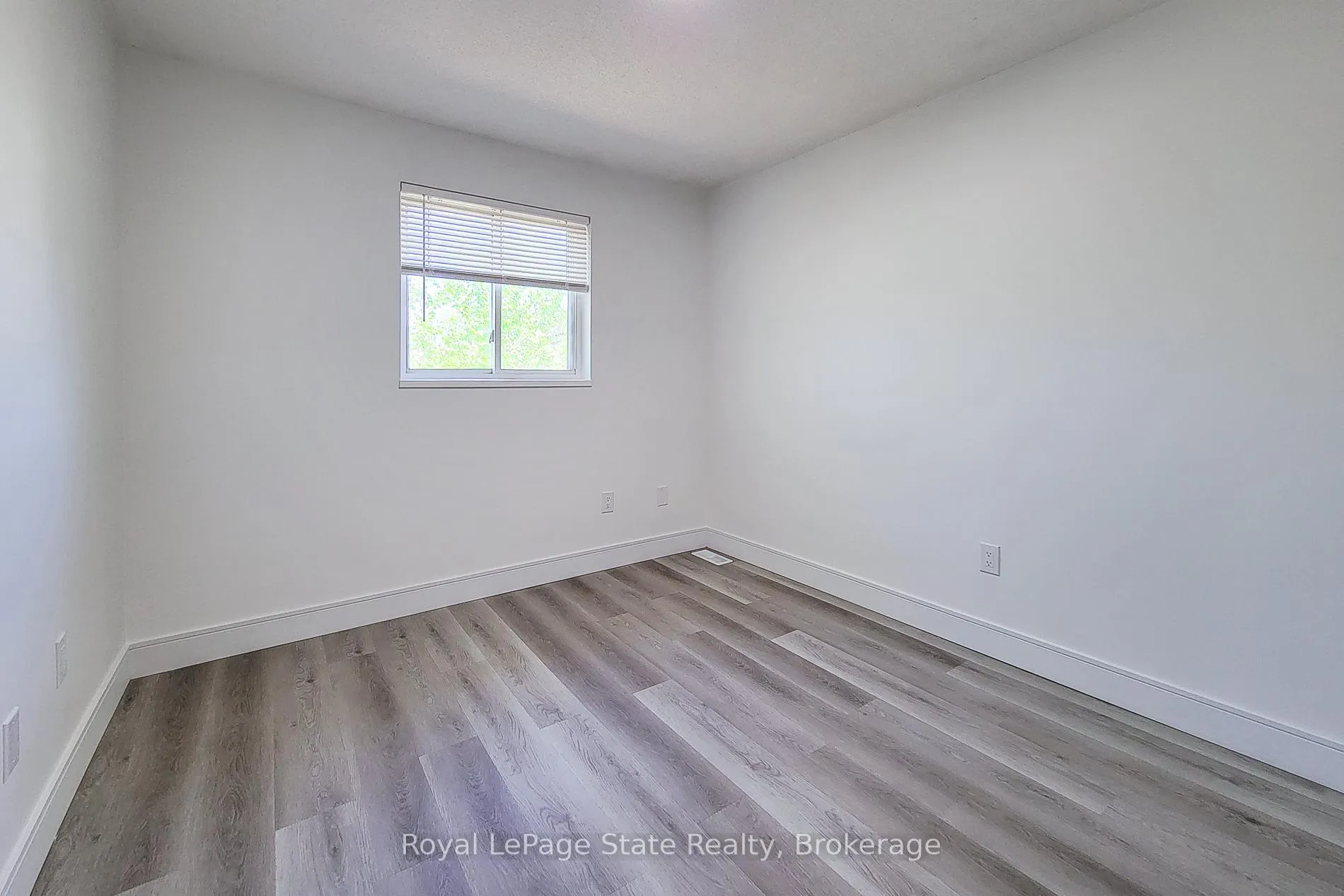 Photo 30 of Unit 2, 1232 Upper Gage Avenue, Hamilton, Randall — HOMEH