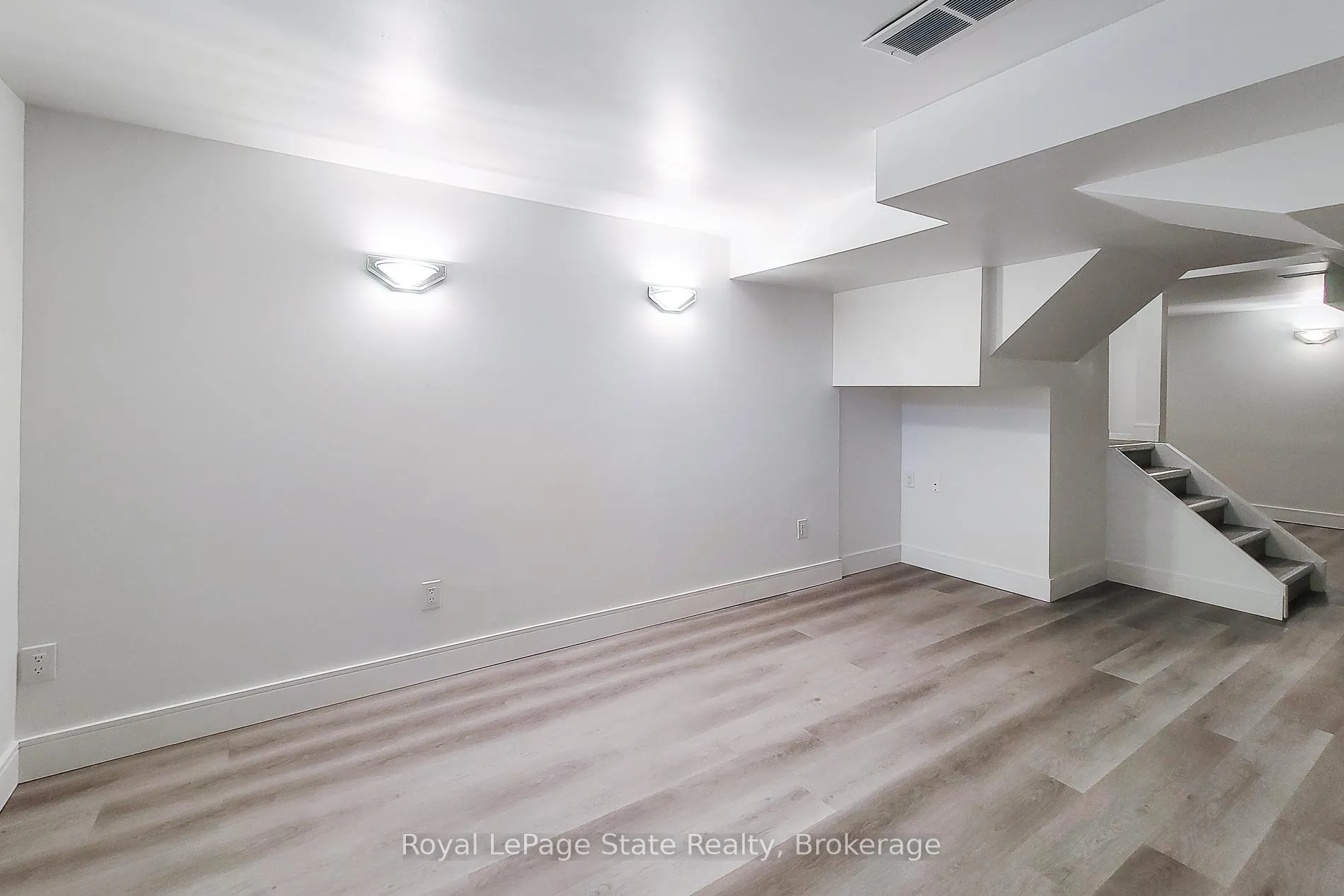 Photo 37 of Unit 2, 1232 Upper Gage Avenue, Hamilton, Randall — HOMEH
