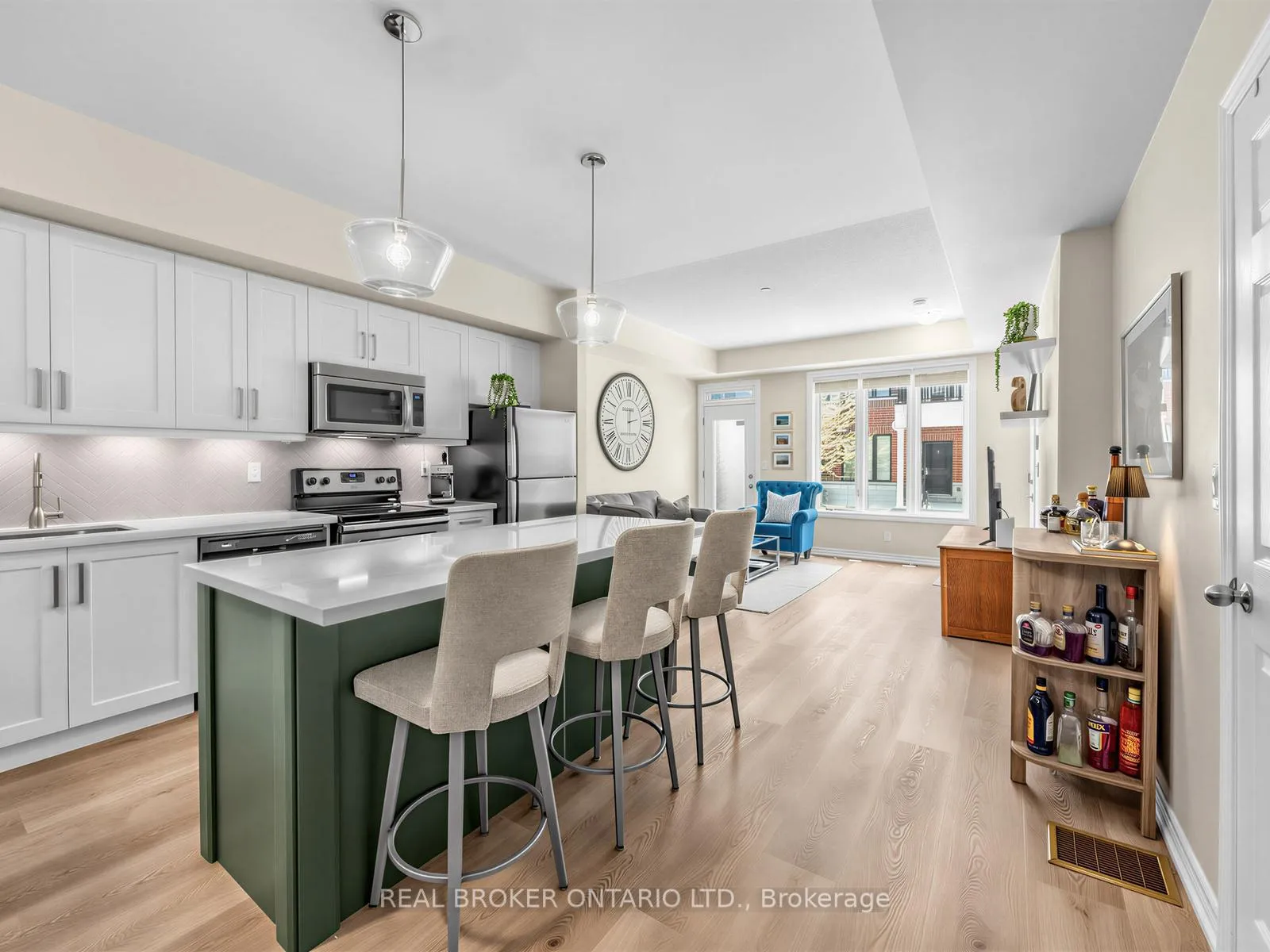 Photo 4 of Unit 88, 30 Carnation Avenue, Etobicoke, Long Branch — HOMEH