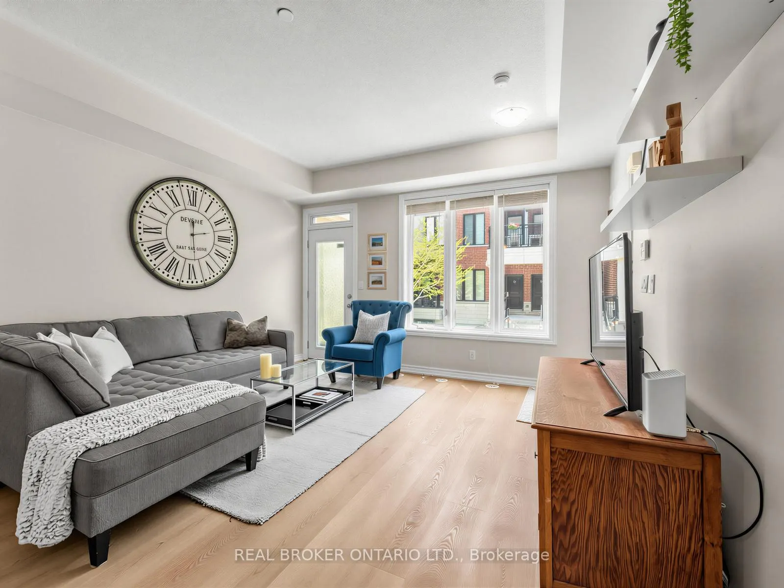 Photo 6 of Unit 88, 30 Carnation Avenue, Etobicoke, Long Branch — HOMEH