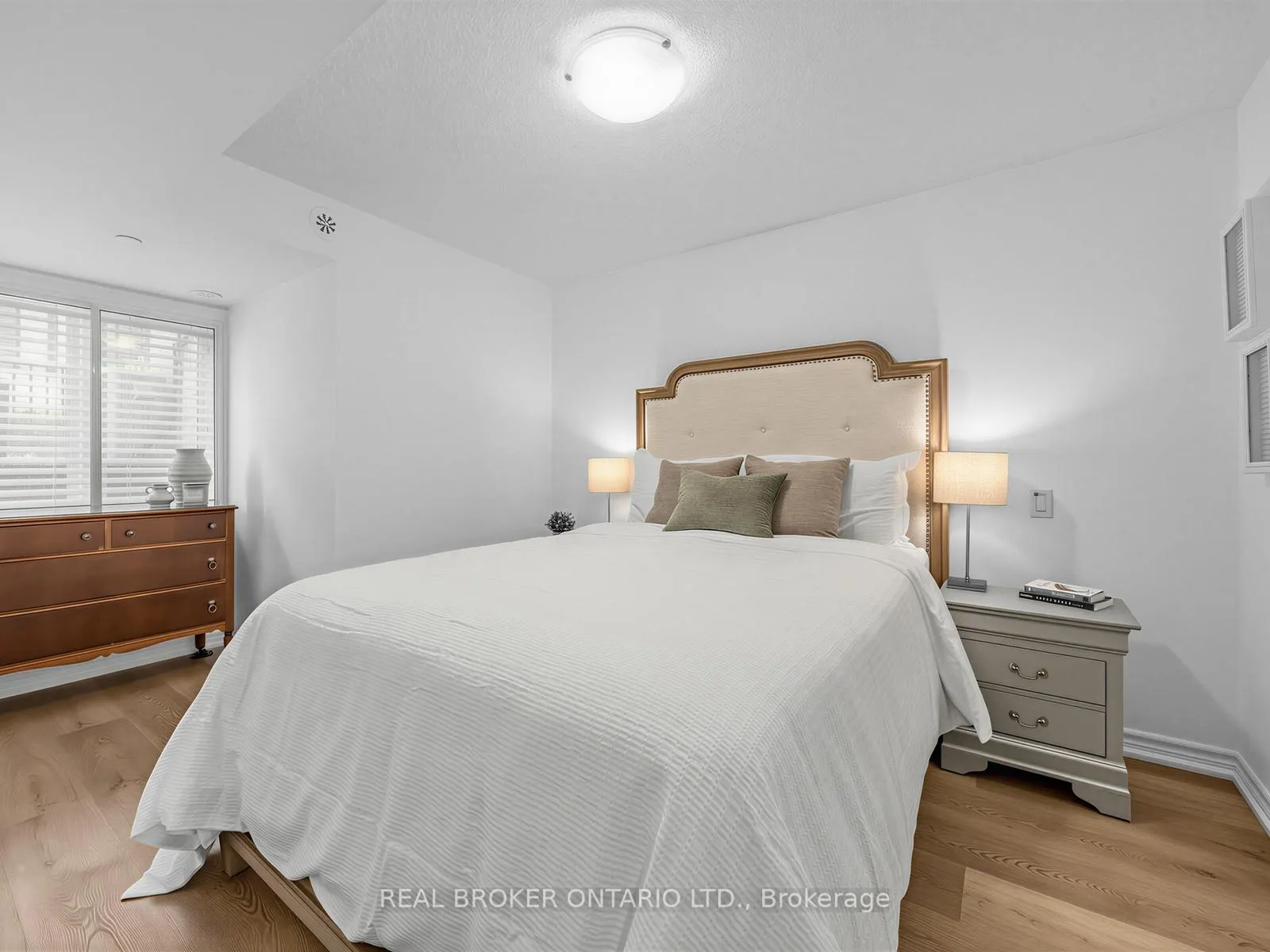 Photo 13 of Unit 88, 30 Carnation Avenue, Etobicoke, Long Branch — HOMEH