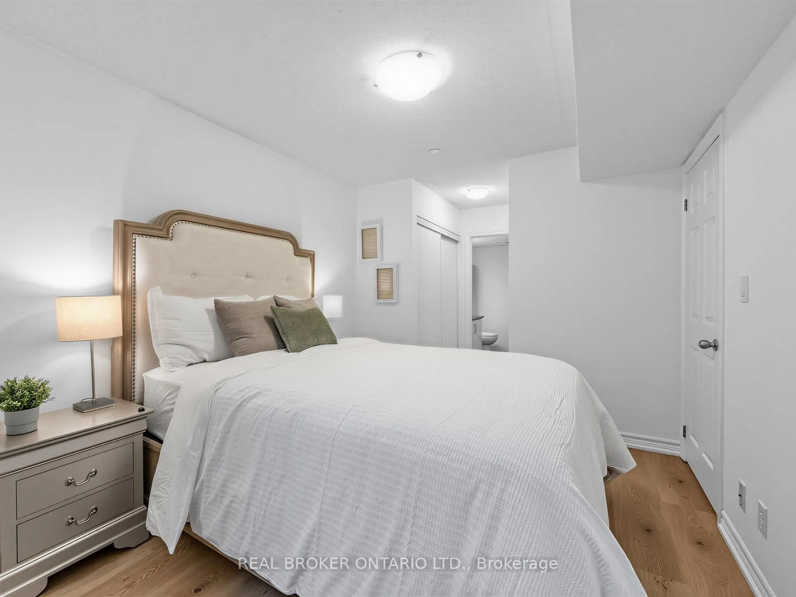 Photo 14 of Unit 88, 30 Carnation Avenue, Etobicoke, Long Branch — HOMEH