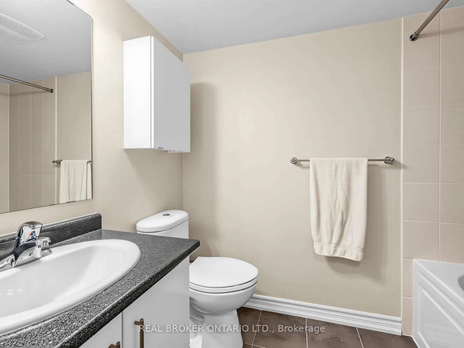 Photo 18 of Unit 88, 30 Carnation Avenue, Etobicoke, Long Branch — HOMEH