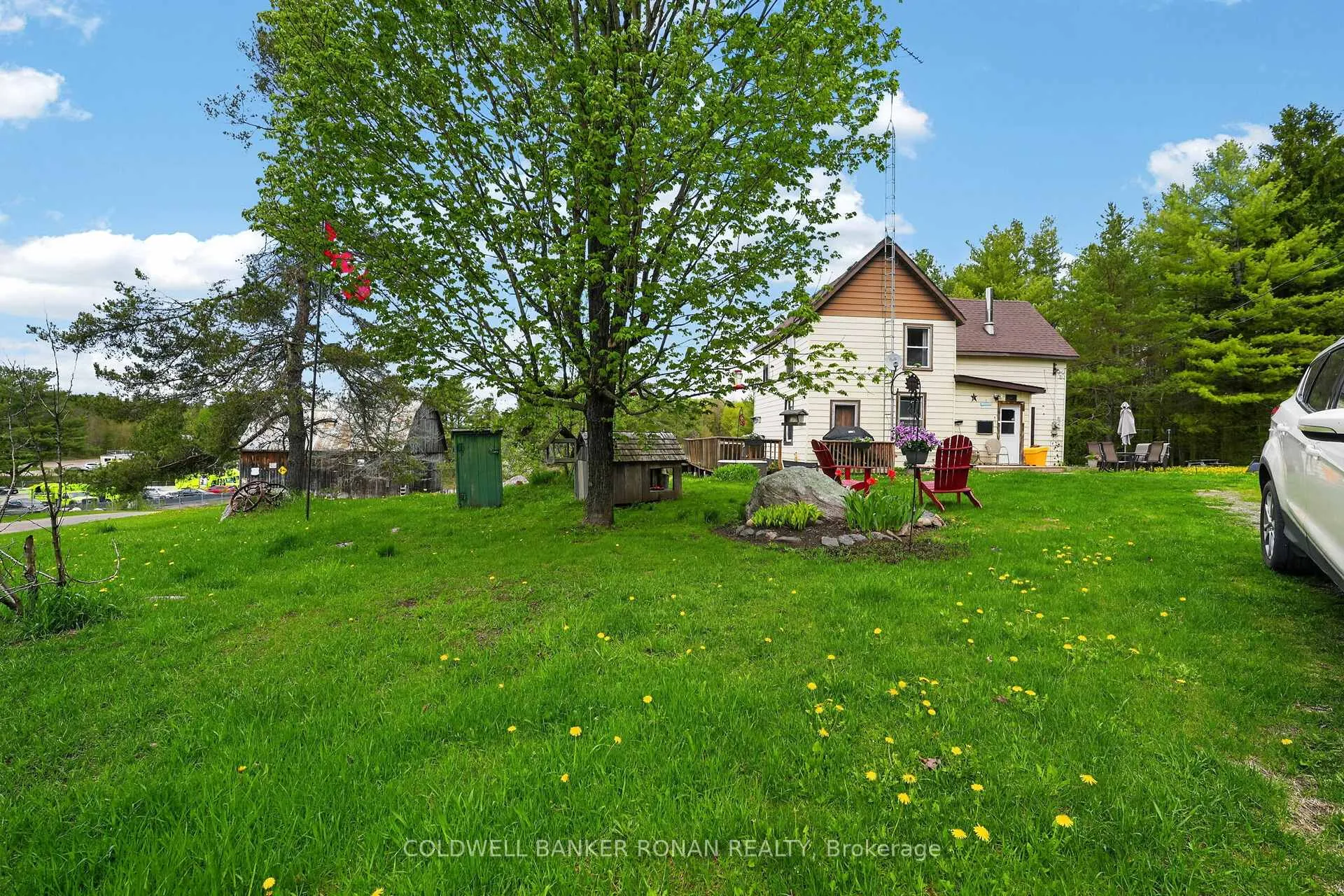 Photo 1 of 1043 Kirk Line East, Bracebridge, Macaulay — HOMEH