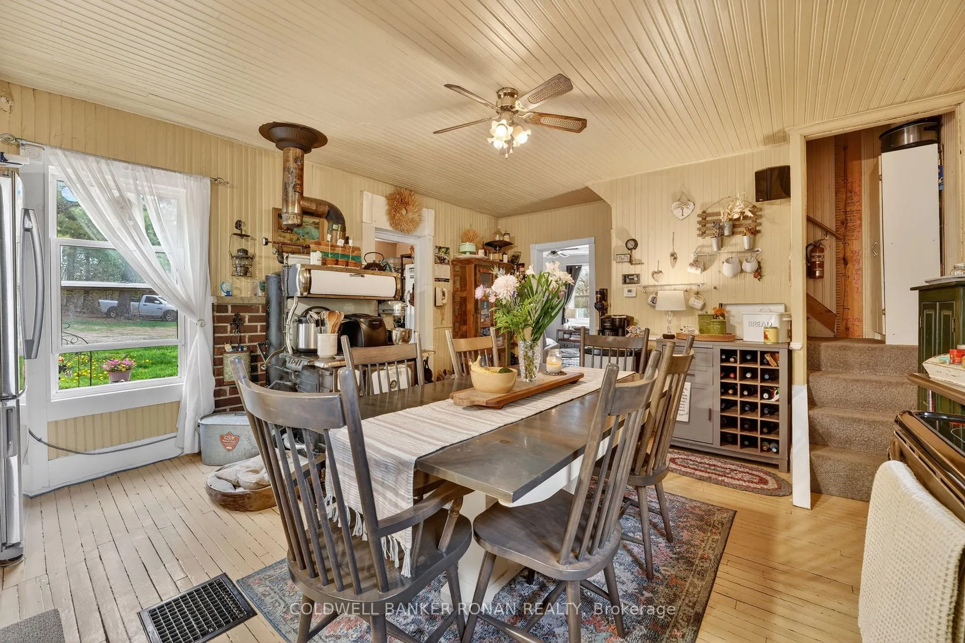 Photo 10 of 1043 Kirk Line East, Bracebridge, Macaulay — HOMEH