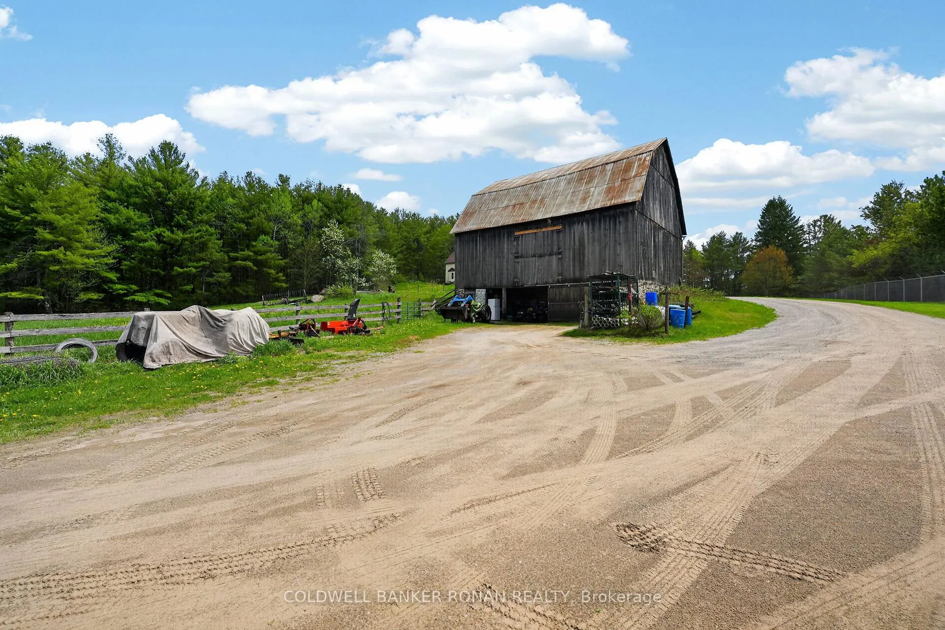 Photo 34 of 1043 Kirk Line East, Bracebridge, Macaulay — HOMEH