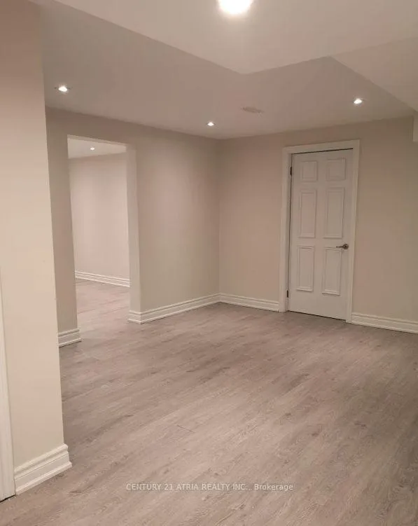 Photo 3 of Unit Lower, 46 Willowbrook Road, Markham, Aileen-Willowbrook — HOMEH