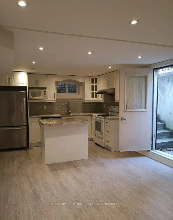 Photo 4 of Unit Lower, 46 Willowbrook Road, Markham, Aileen-Willowbrook — HOMEH