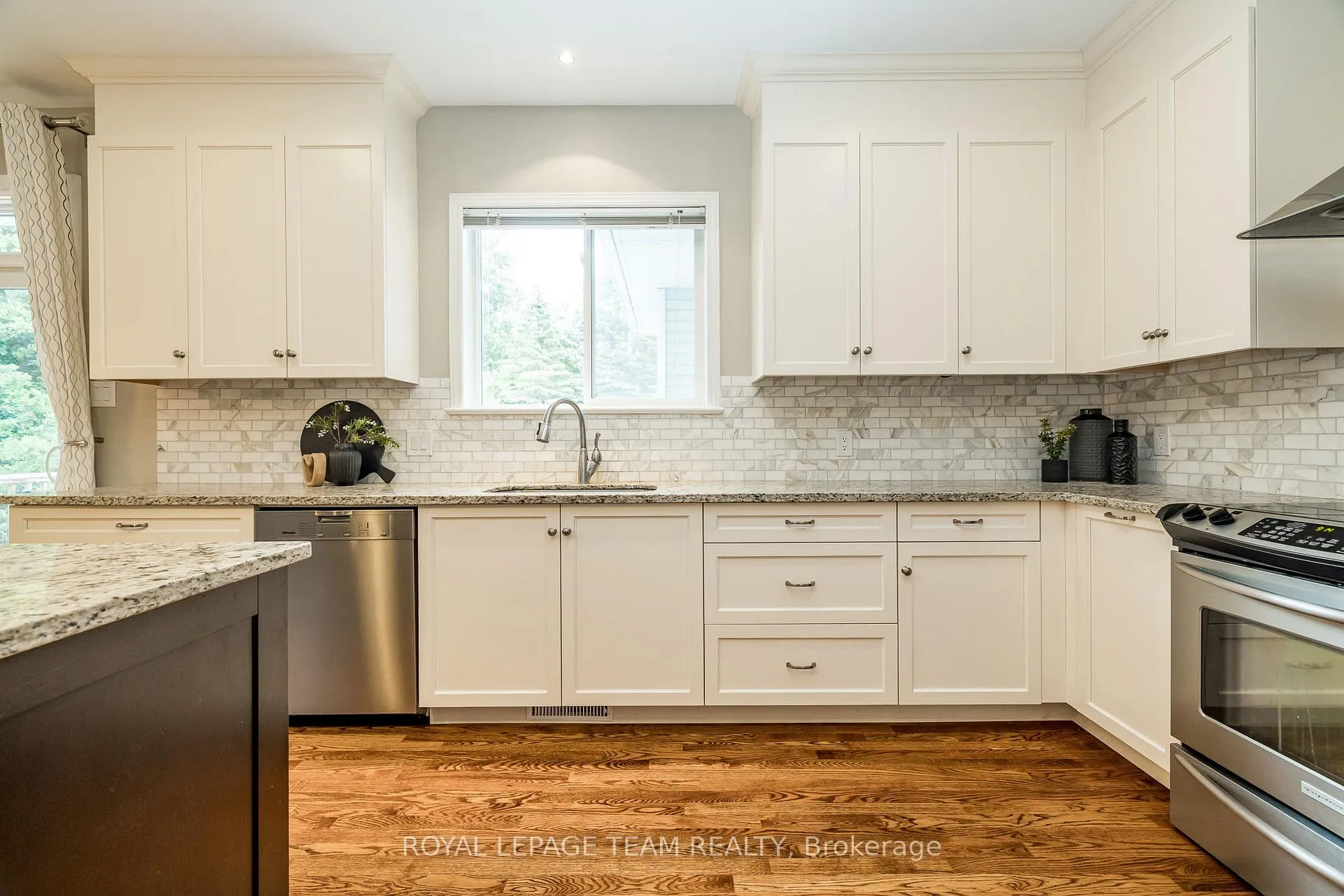 Photo 14 of 10 Beechgrove Gardens, Ottawa, Stittsville (South) — HOMEH