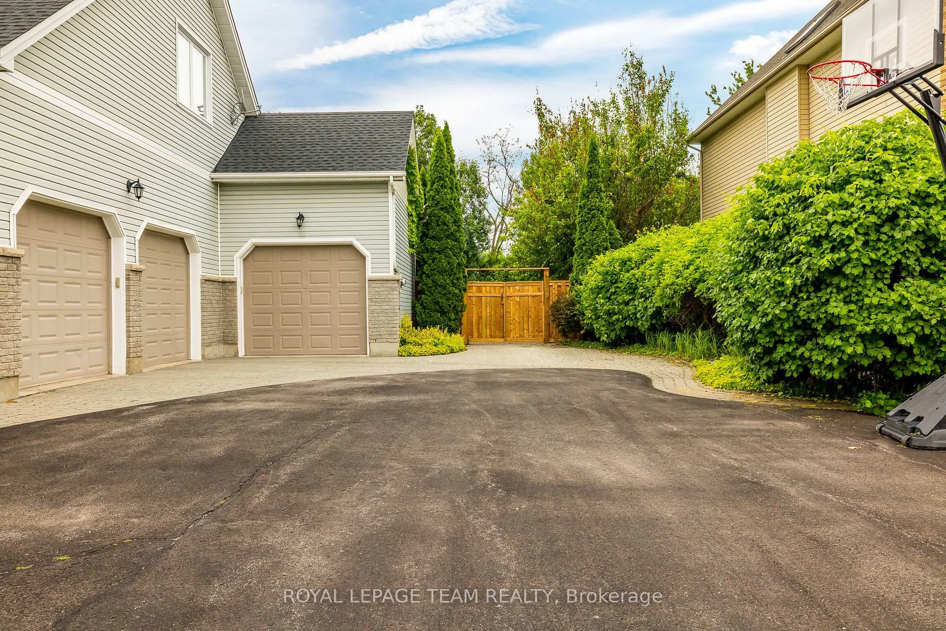 Photo 42 of 10 Beechgrove Gardens, Ottawa, Stittsville (South) — HOMEH