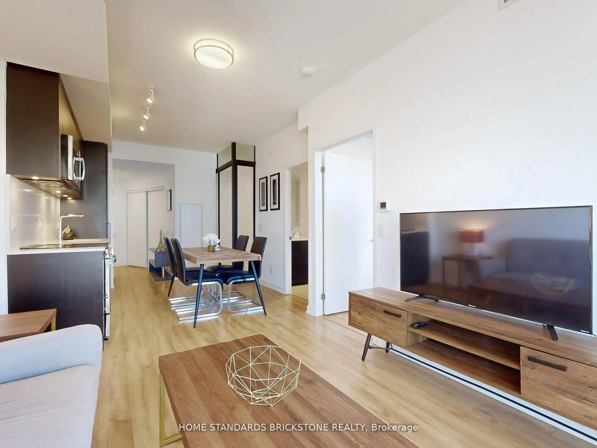 Photo 11 of Unit 1007, 135 East Liberty Street, Toronto, Niagara — HOMEH