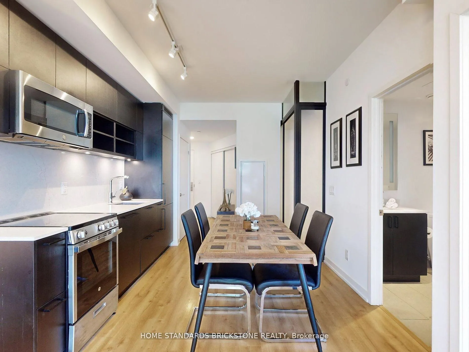 Photo 12 of Unit 1007, 135 East Liberty Street, Toronto, Niagara — HOMEH