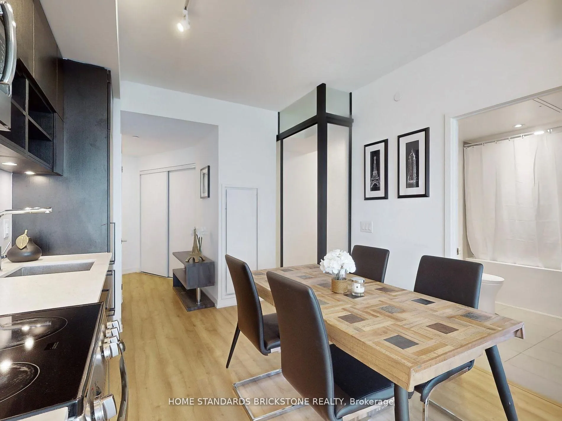 Photo 14 of Unit 1007, 135 East Liberty Street, Toronto, Niagara — HOMEH