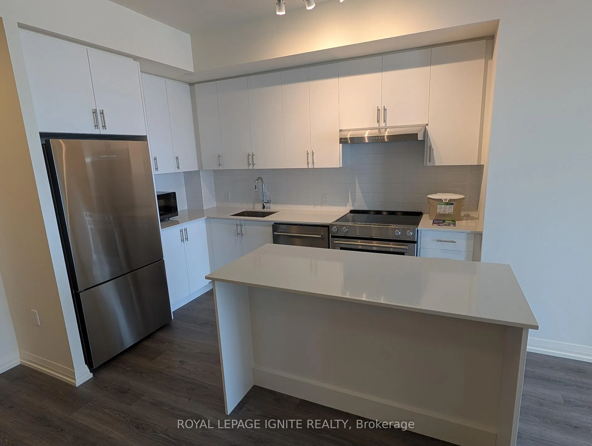 Photo 7 of Unit 510, 27 Korda Gate, Vaughan, Vellore Village — HOMEH