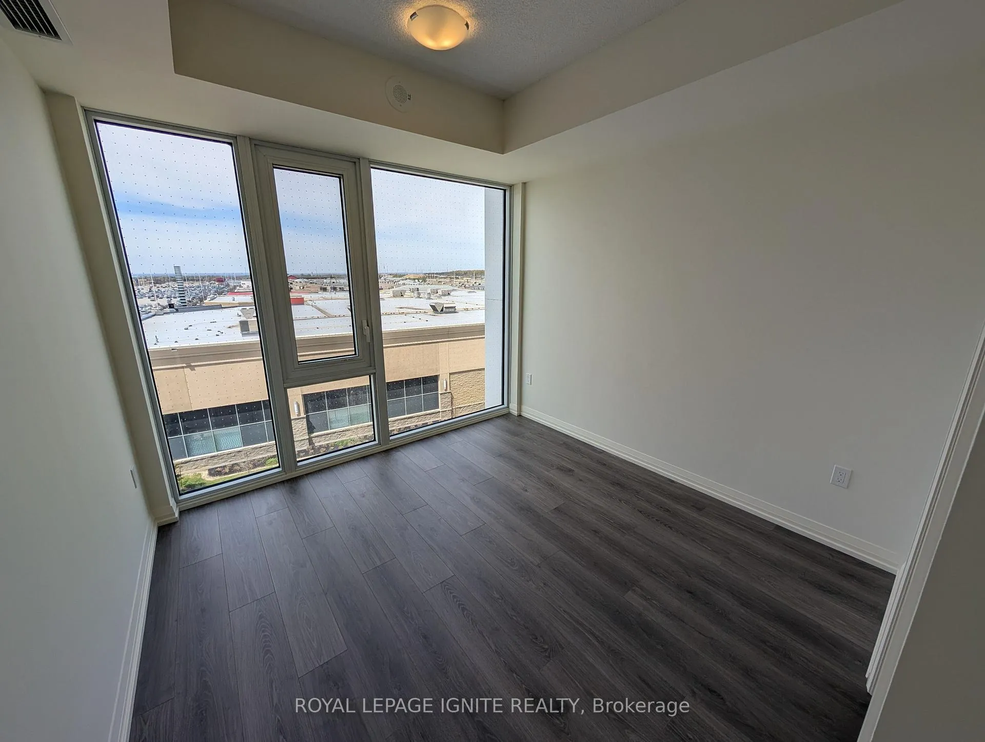 Photo 9 of Unit 510, 27 Korda Gate, Vaughan, Vellore Village — HOMEH