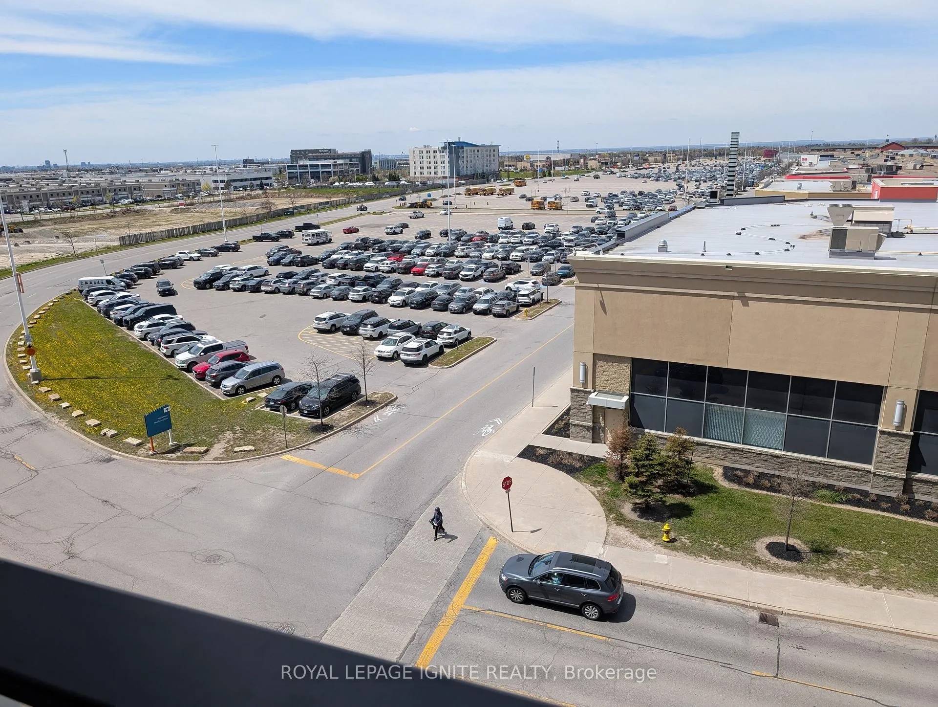 Photo 11 of Unit 510, 27 Korda Gate, Vaughan, Vellore Village — HOMEH