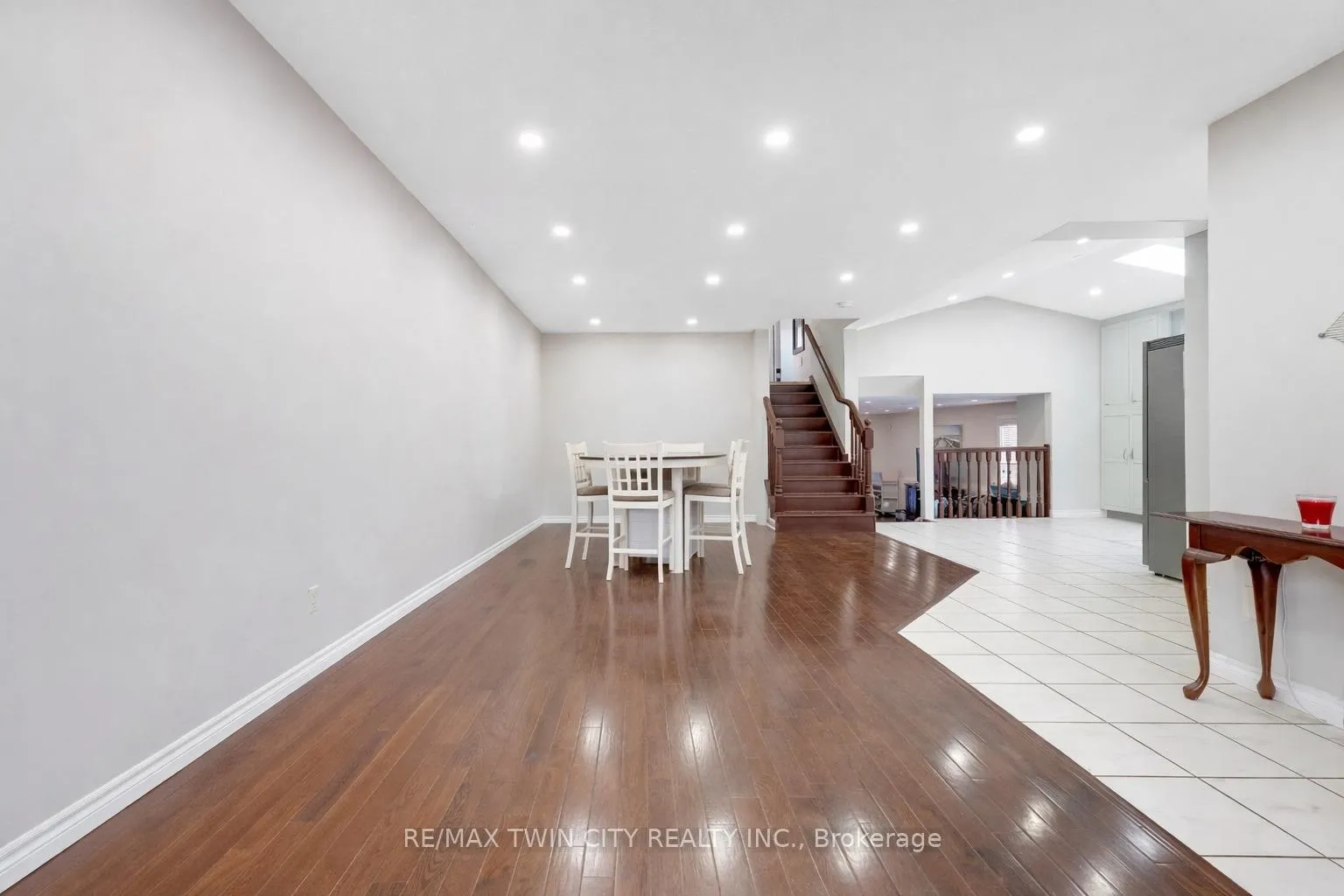 Photo 2 of 183 Bush Clover Crescent, Kitchener — HOMEH
