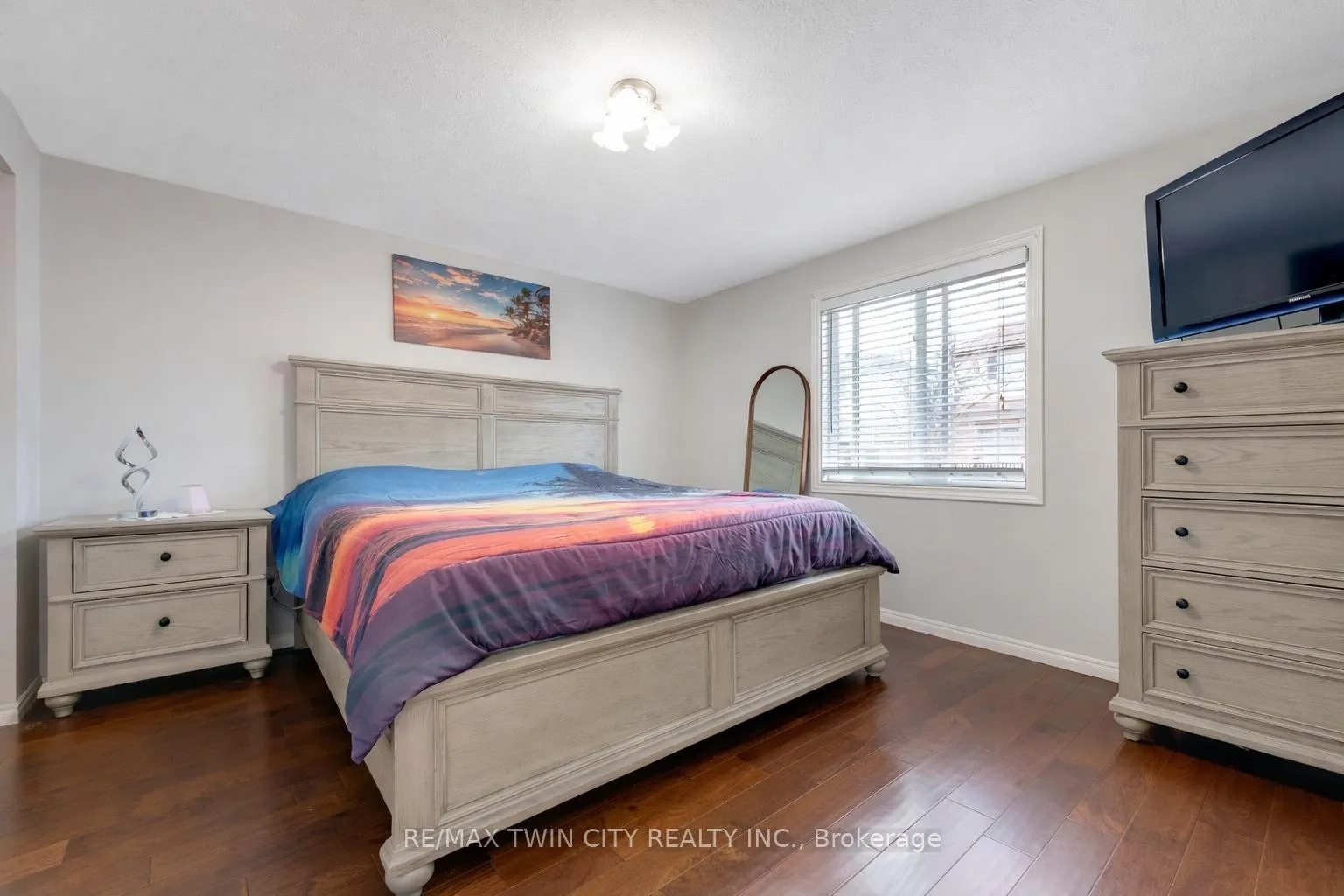 Photo 7 of 183 Bush Clover Crescent, Kitchener — HOMEH