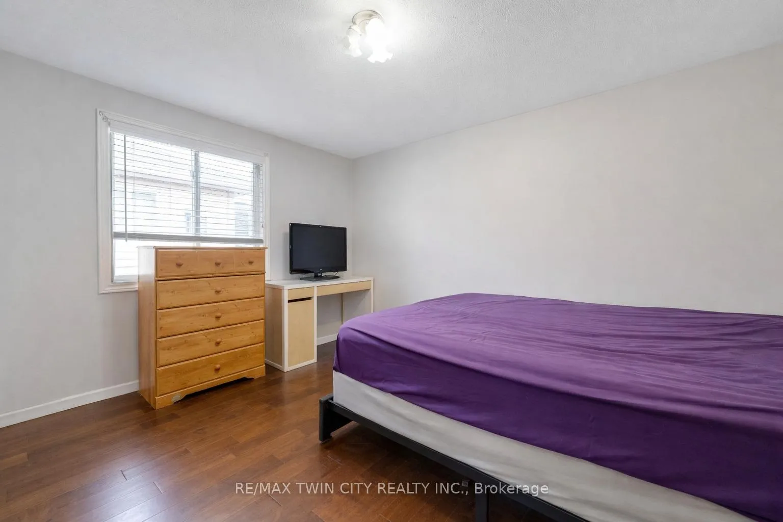 Photo 9 of 183 Bush Clover Crescent, Kitchener — HOMEH