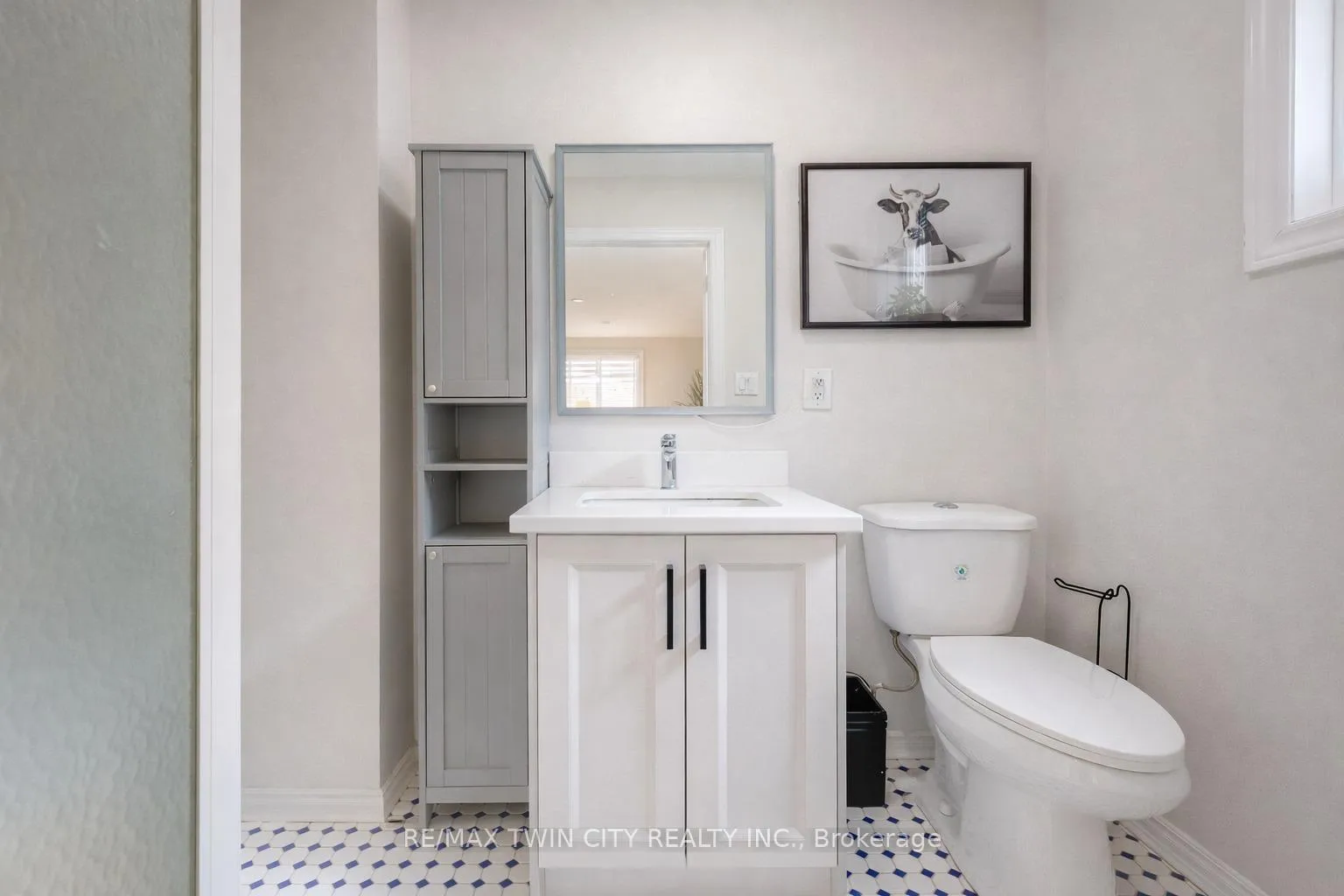 Photo 14 of 183 Bush Clover Crescent, Kitchener — HOMEH