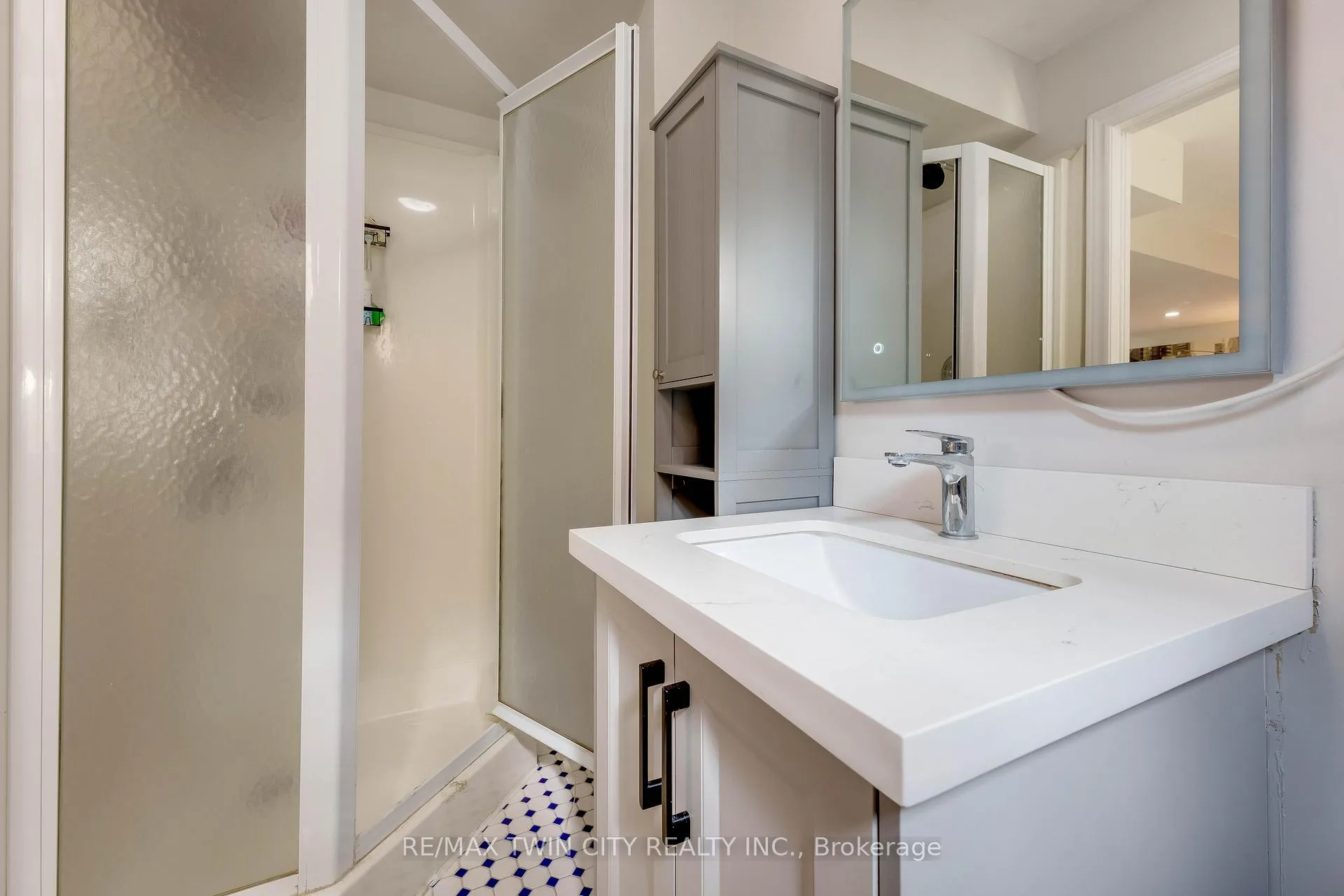 Photo 15 of 183 Bush Clover Crescent, Kitchener — HOMEH