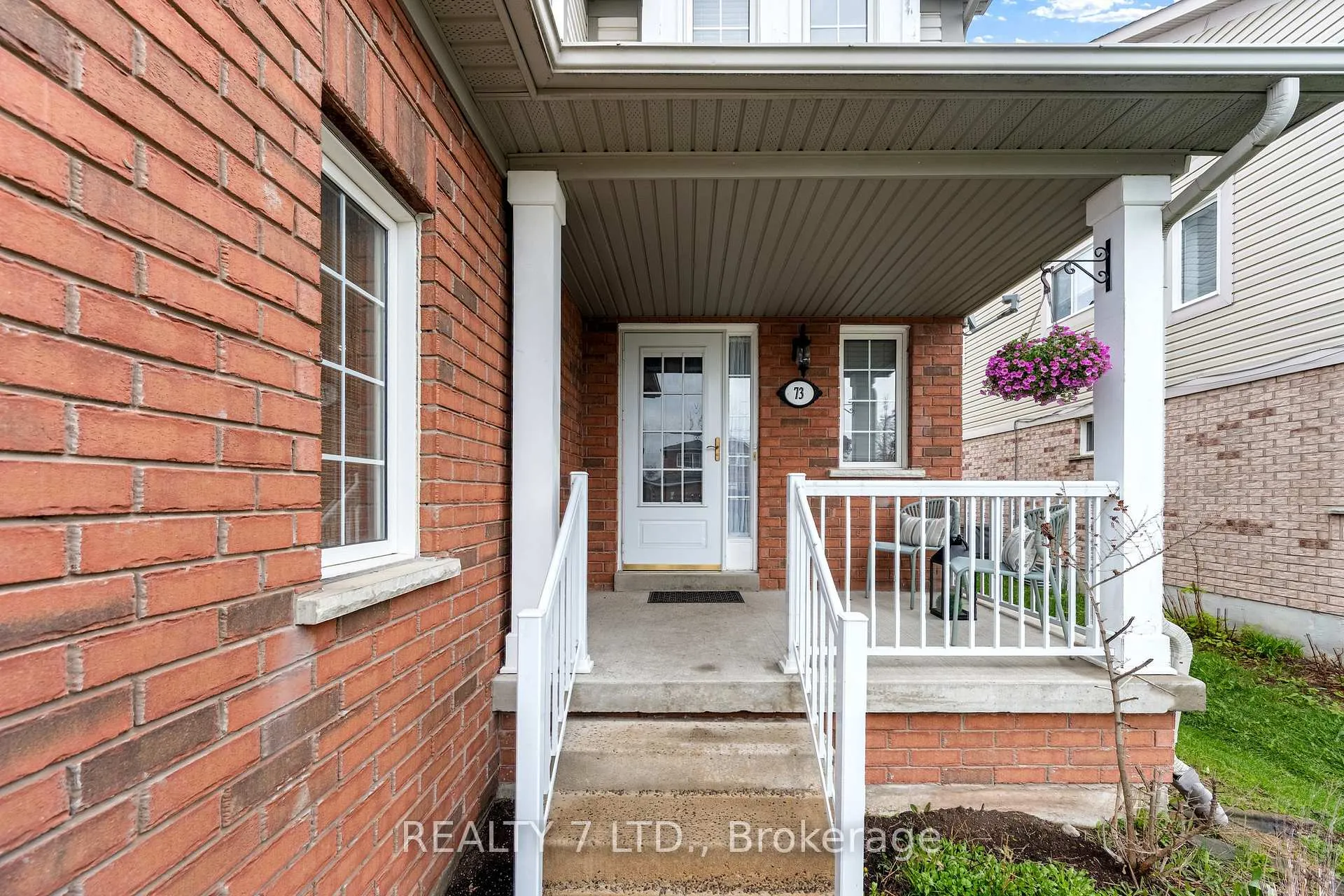 Photo 4 of 73 Bird Street, Barrie, Edgehill Drive — HOMEH